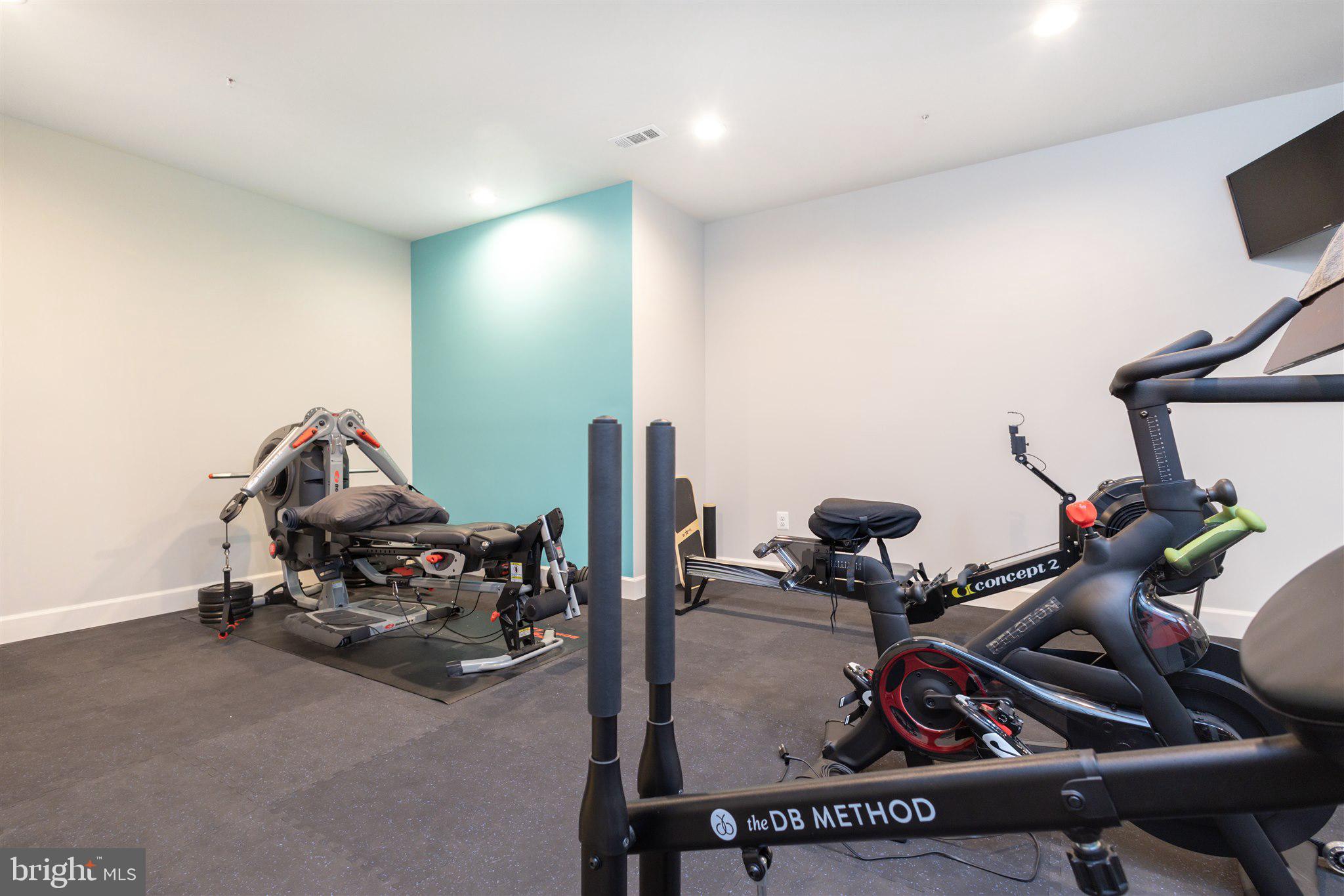 KENWOOD PARK - Residential