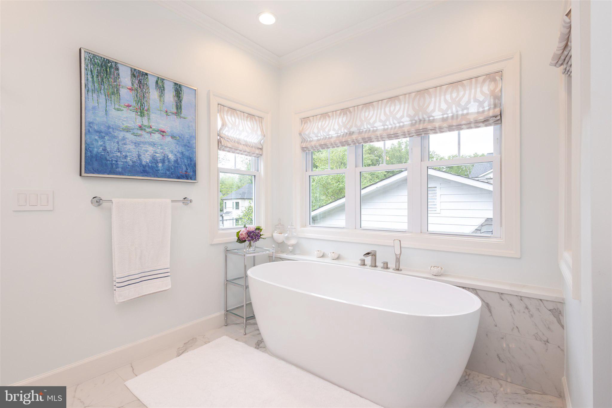 KENWOOD PARK - Residential