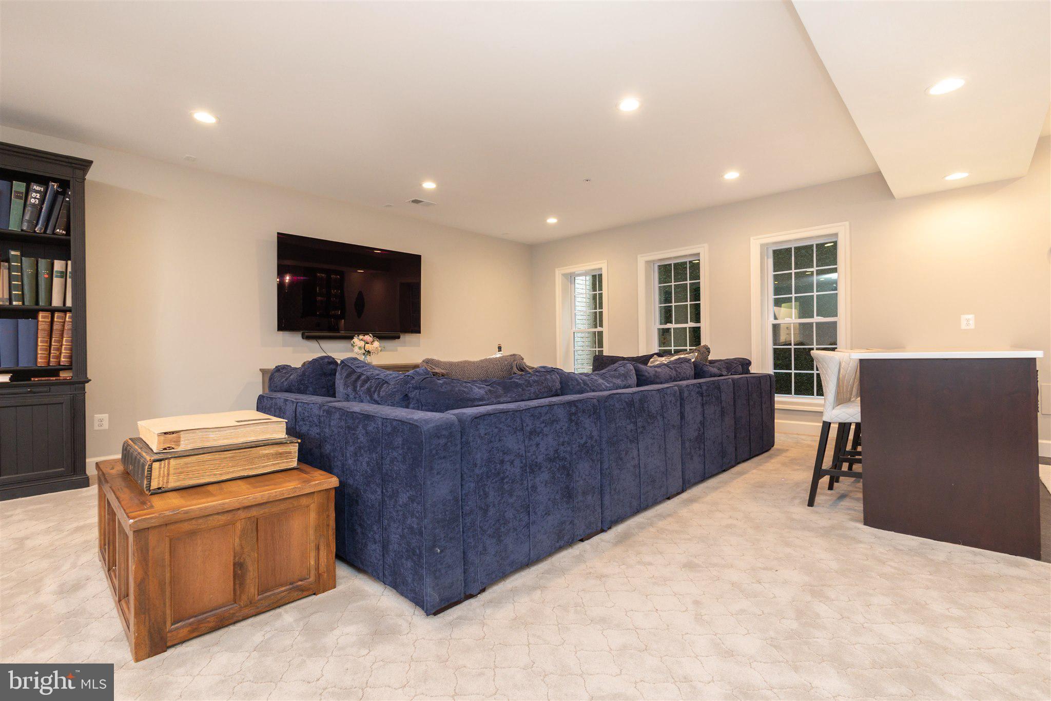 KENWOOD PARK - Residential