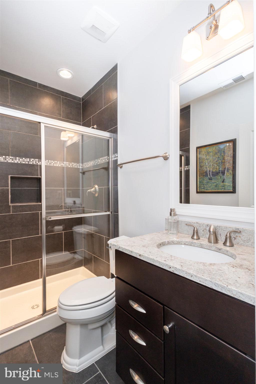 KENWOOD PARK - Residential