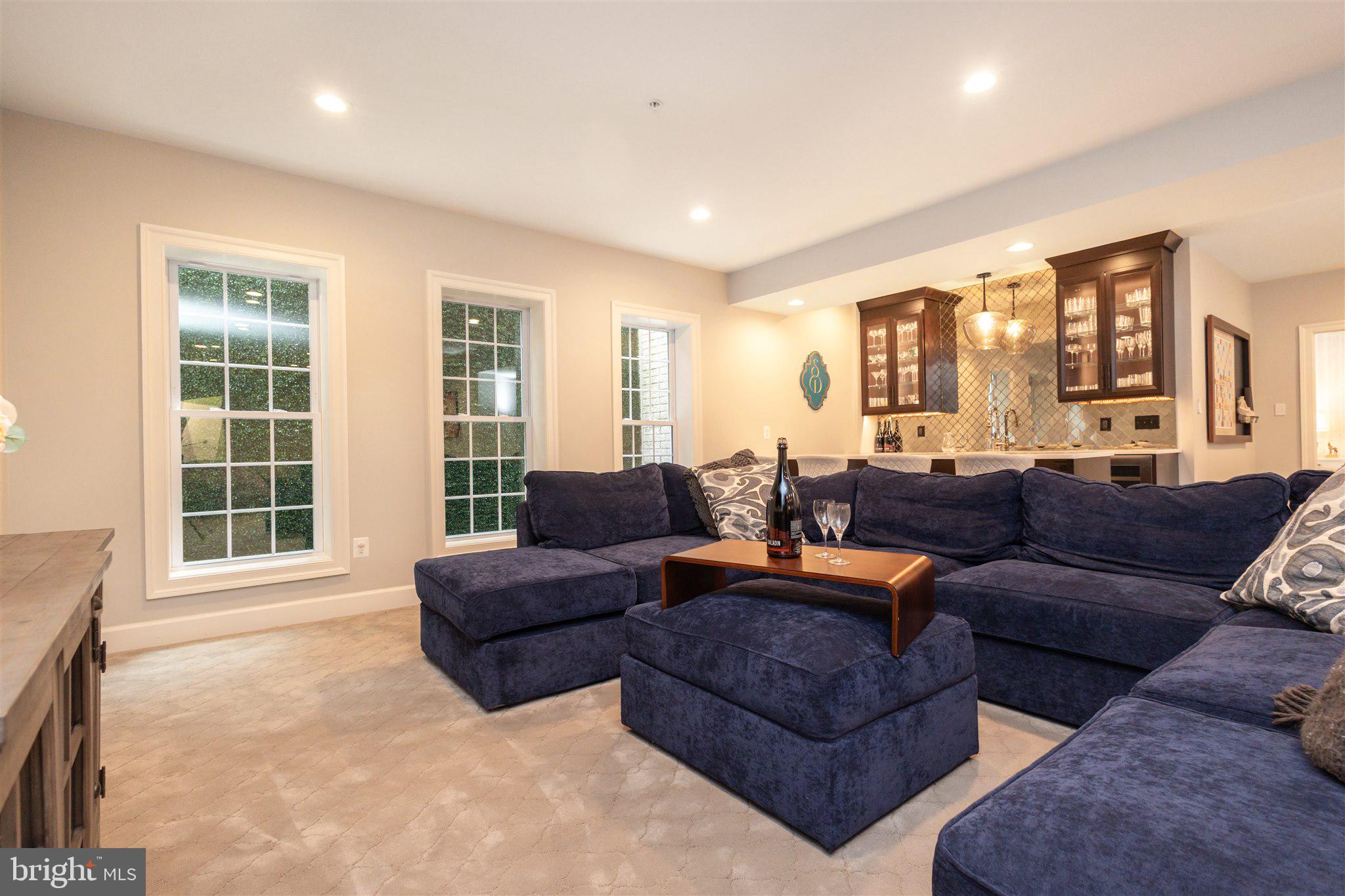 KENWOOD PARK - Residential