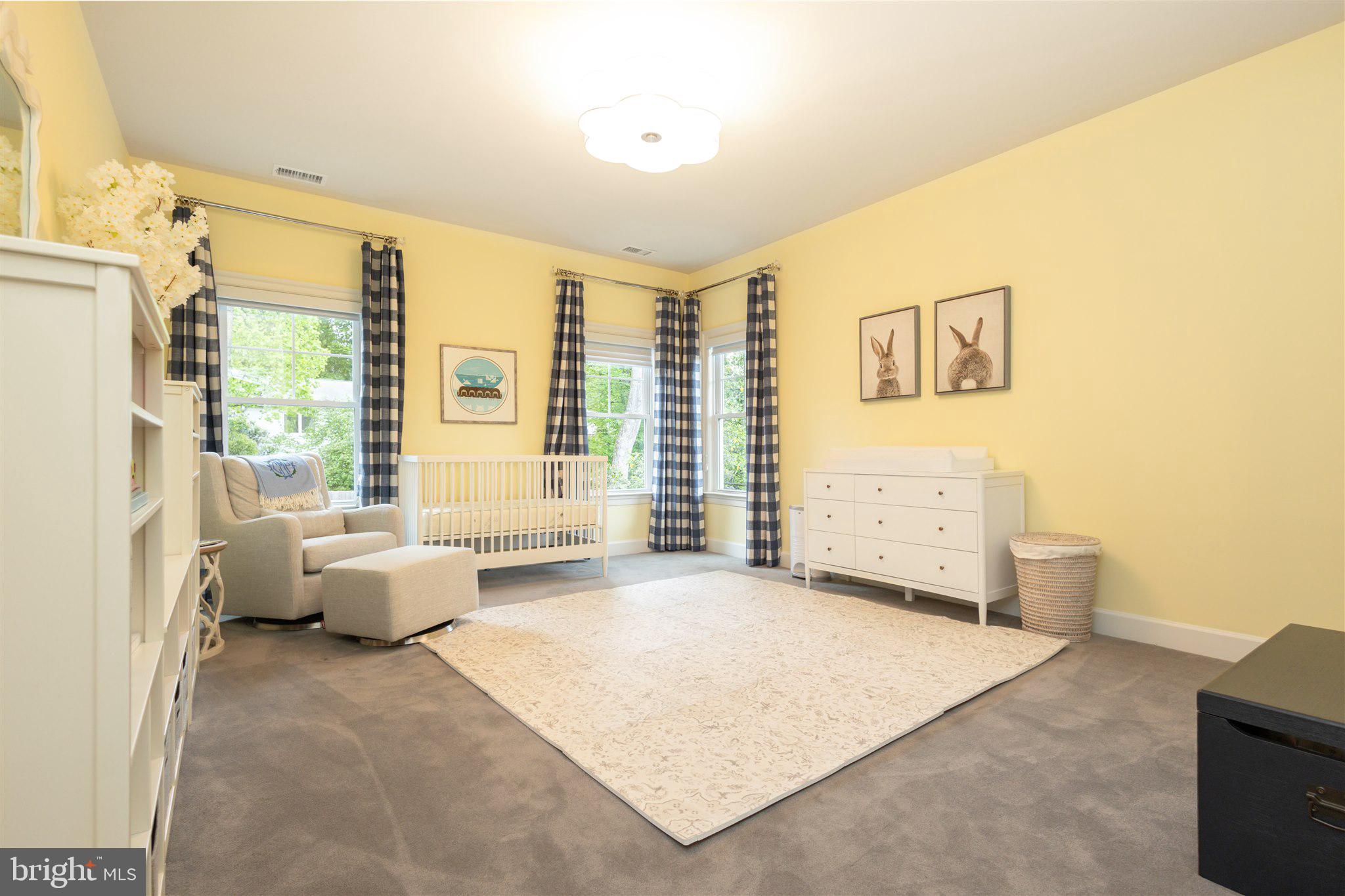 KENWOOD PARK - Residential