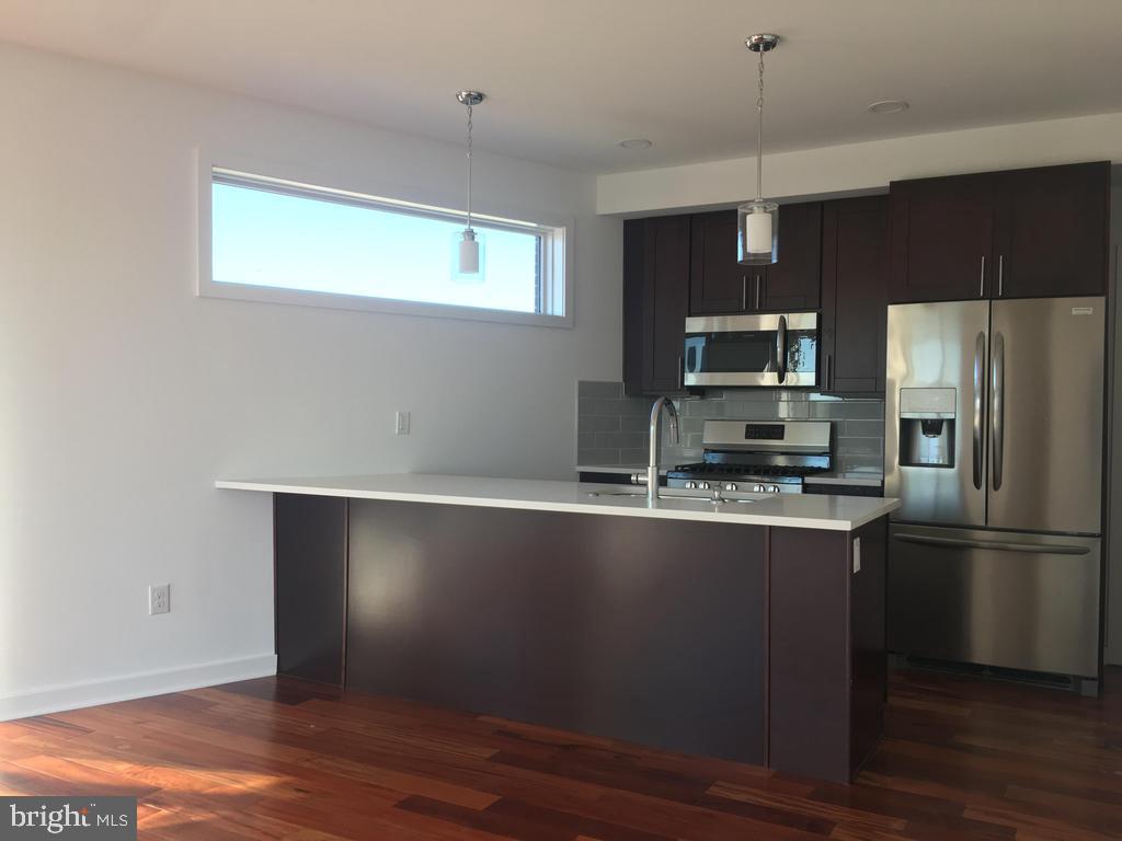 OLDE KENSINGTON - Residential Lease