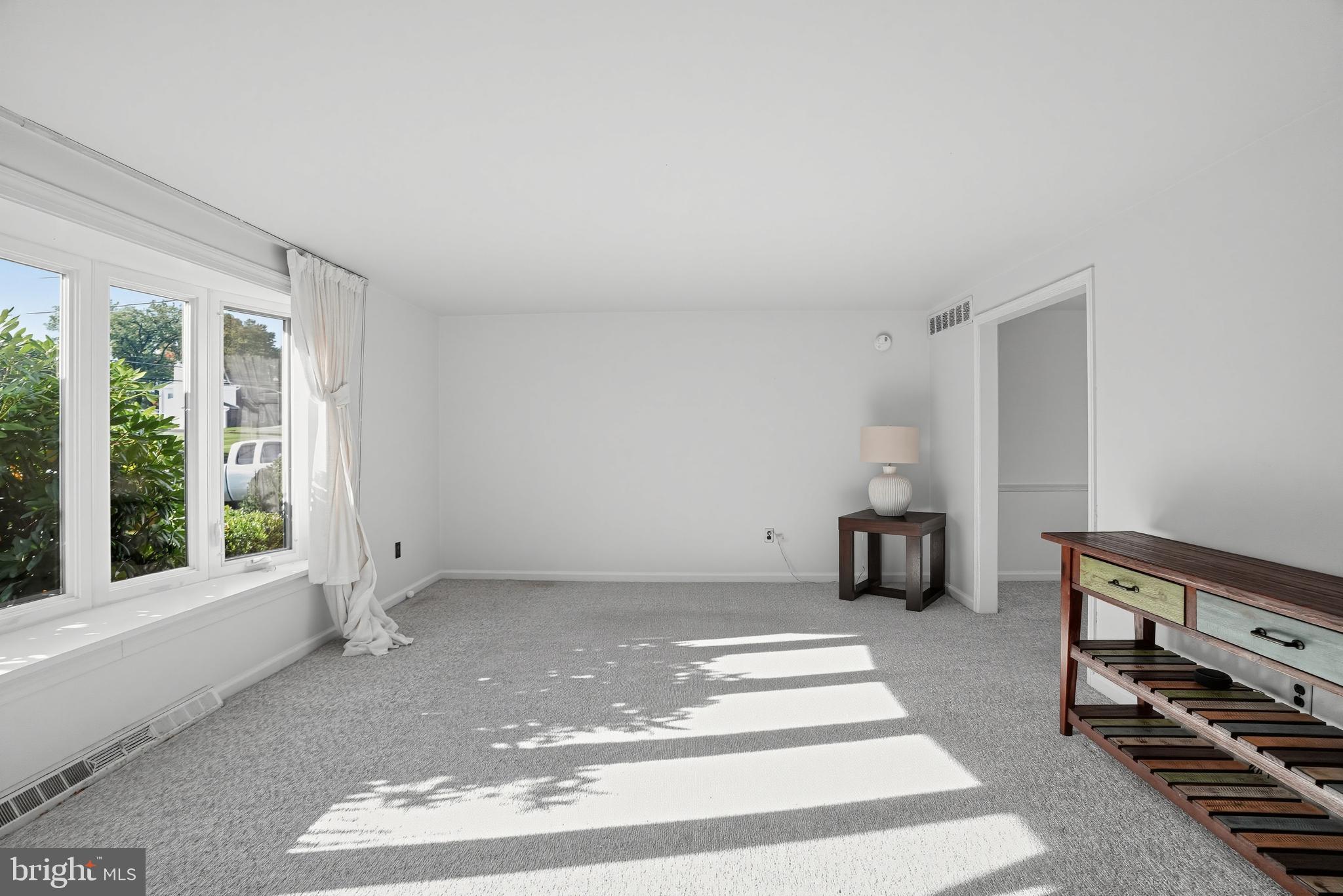 27 N MARMIC DRIVE