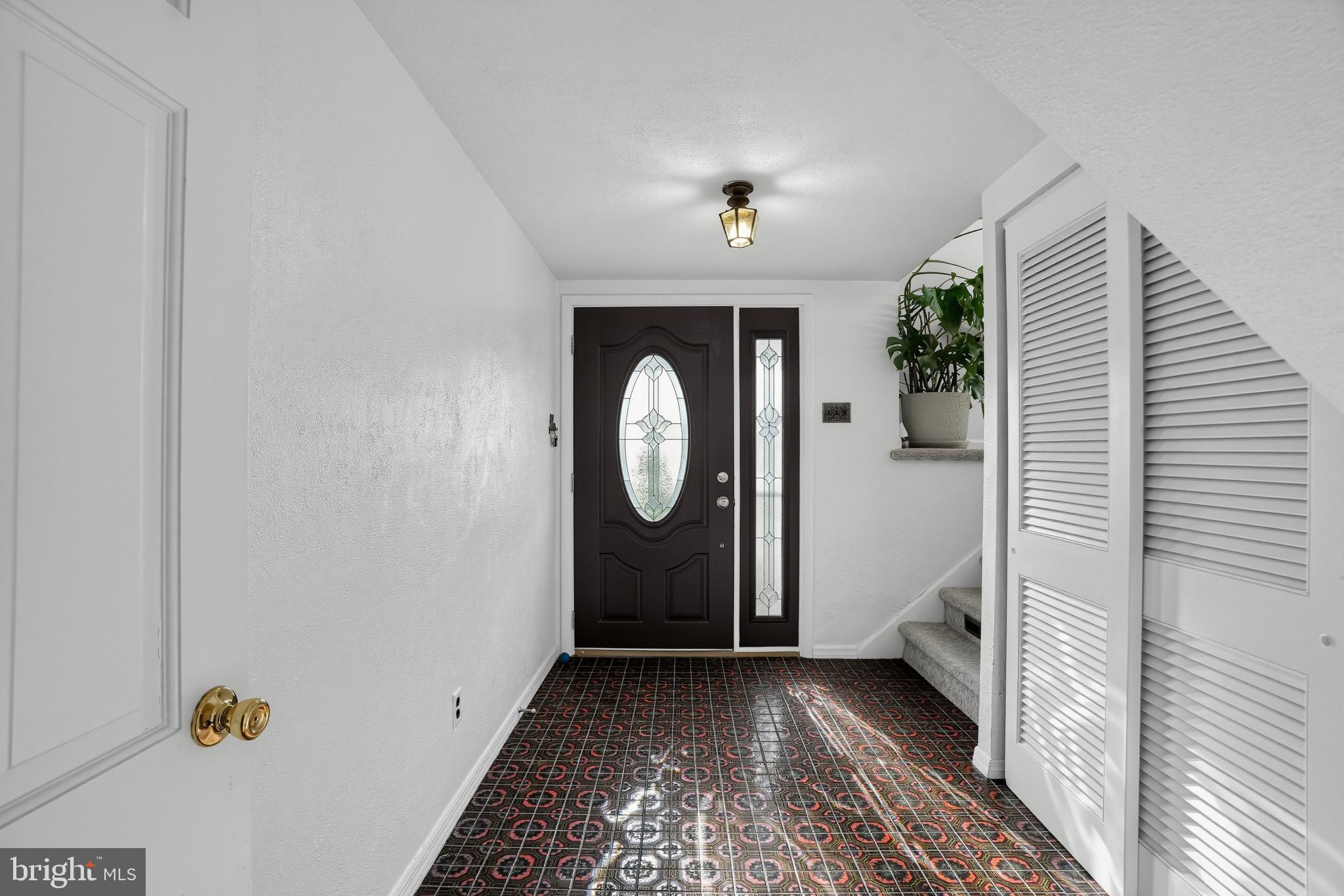 27 N MARMIC DRIVE