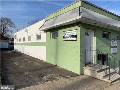 Photo of 2809 River Road, CAMDEN, NJ 08105 (MLS # NJCD2091280)