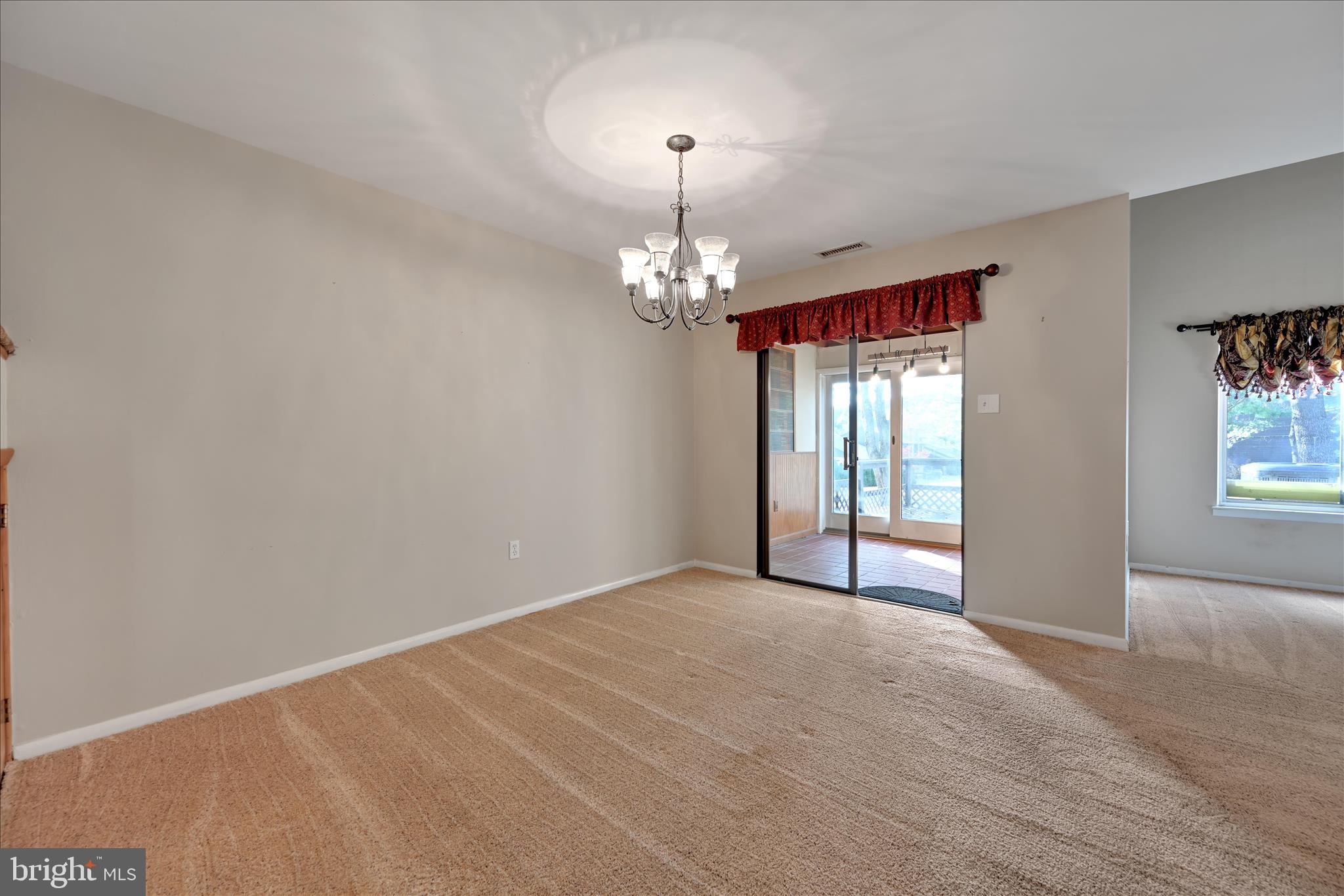 PINEBROOK - Residential