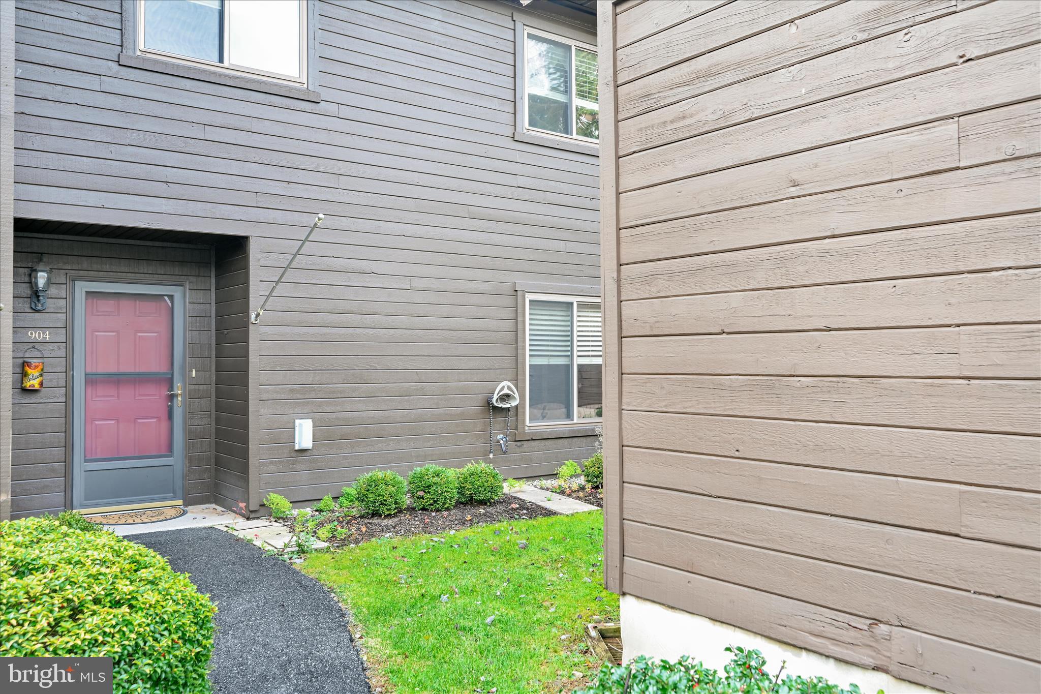 PINEBROOK - Residential