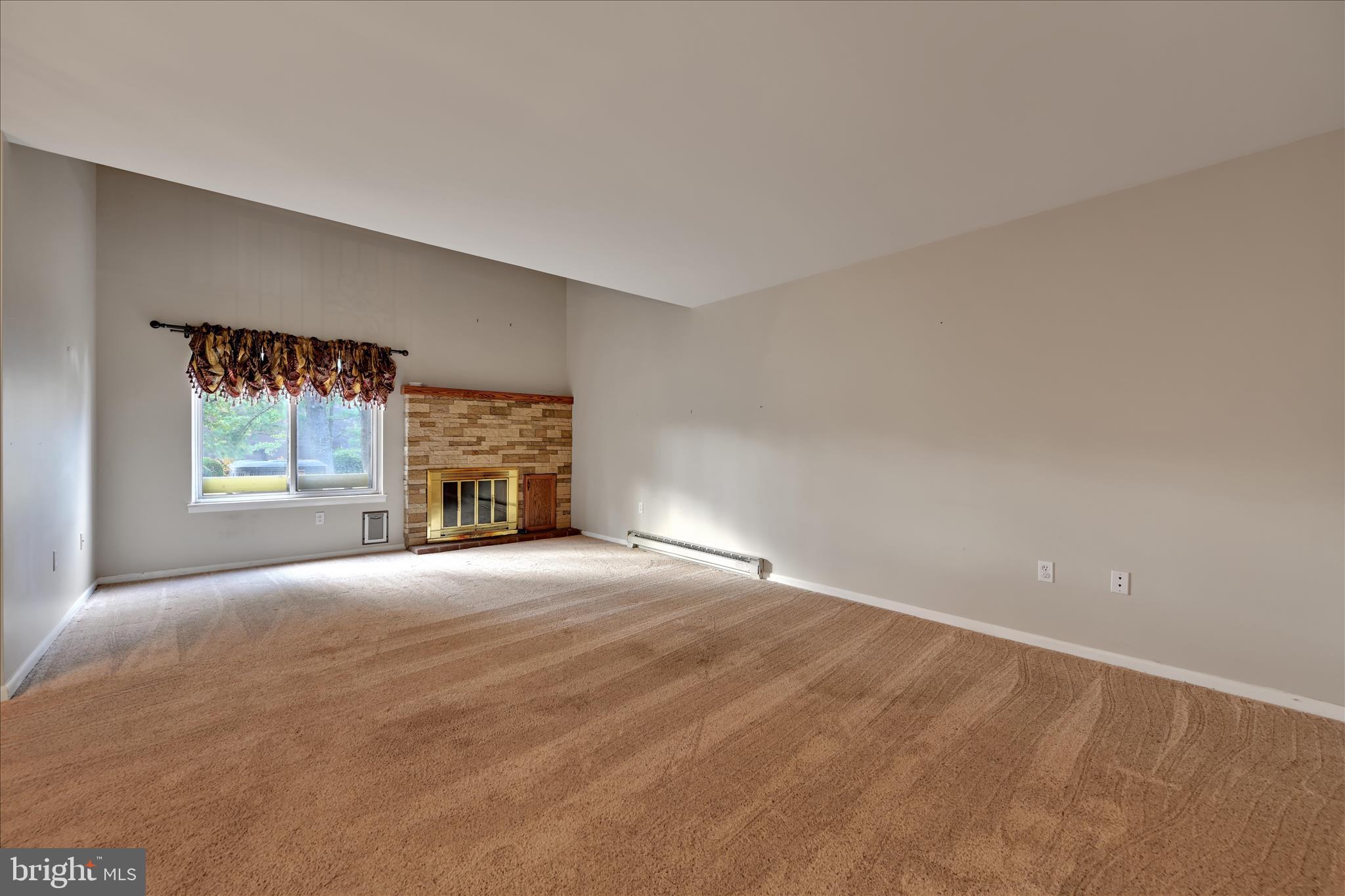 PINEBROOK - Residential