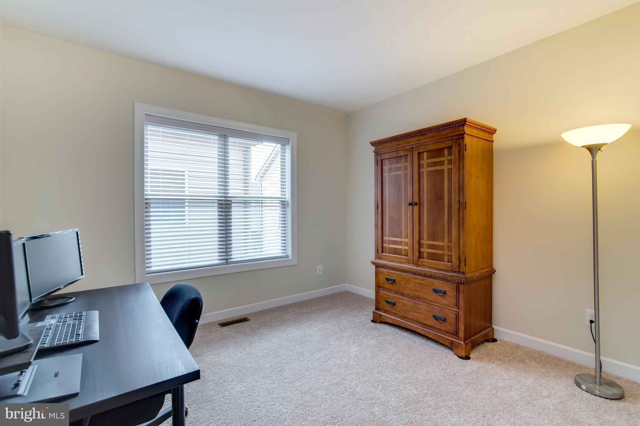 ONE LOUDOUN LAND BAY B - Residential