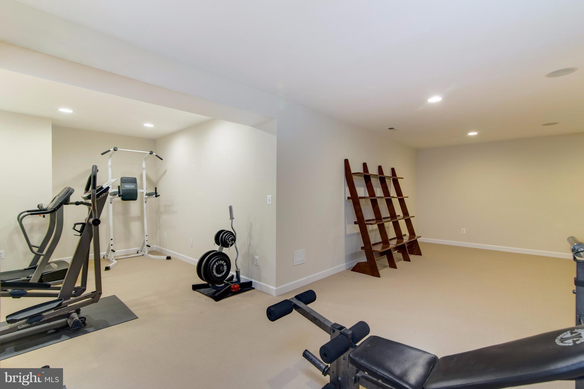 ONE LOUDOUN LAND BAY B - Residential