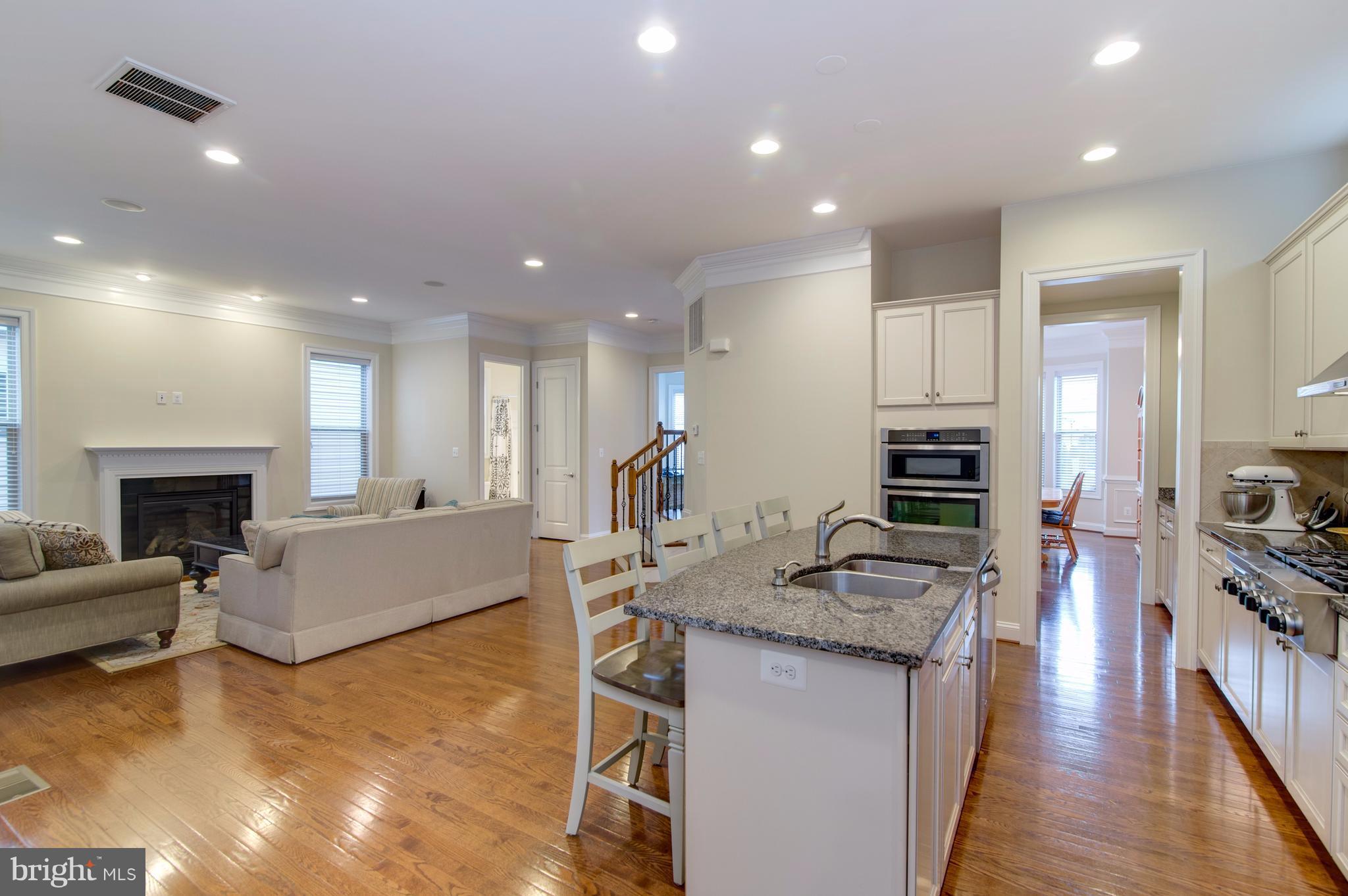 ONE LOUDOUN LAND BAY B - Residential