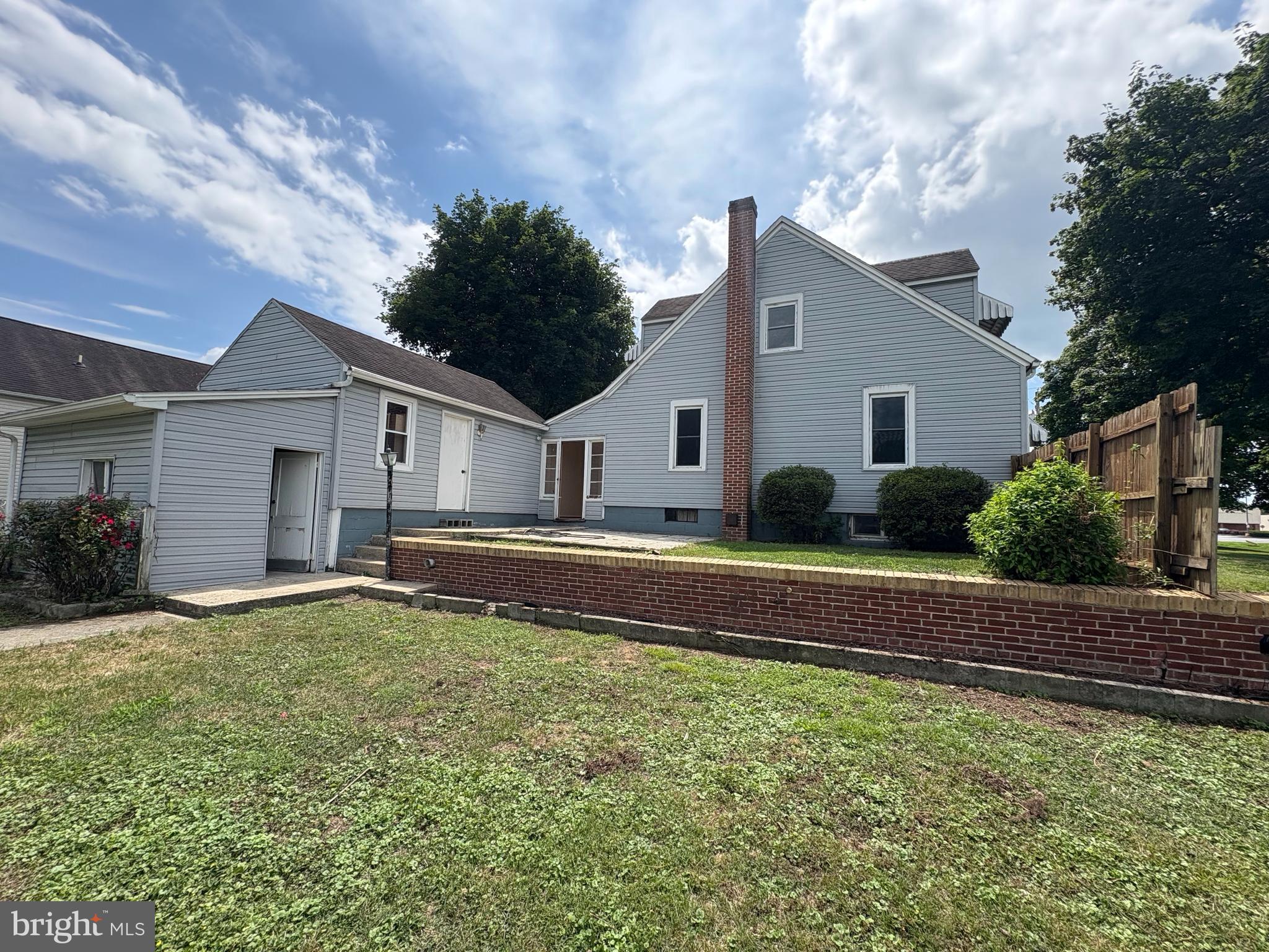 301 FAYETTE STREET S