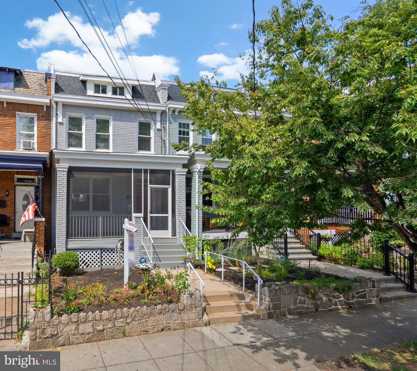 925 DECATUR STREET NW