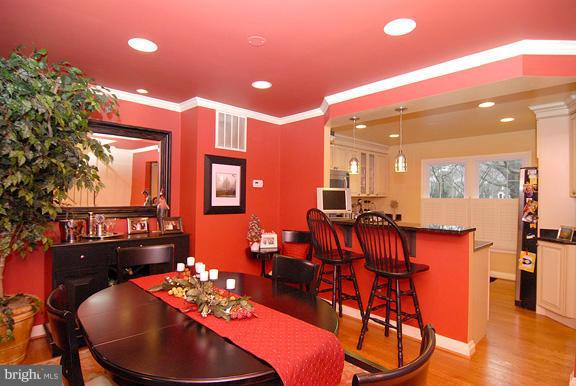 DEEPWOOD - Residential Lease