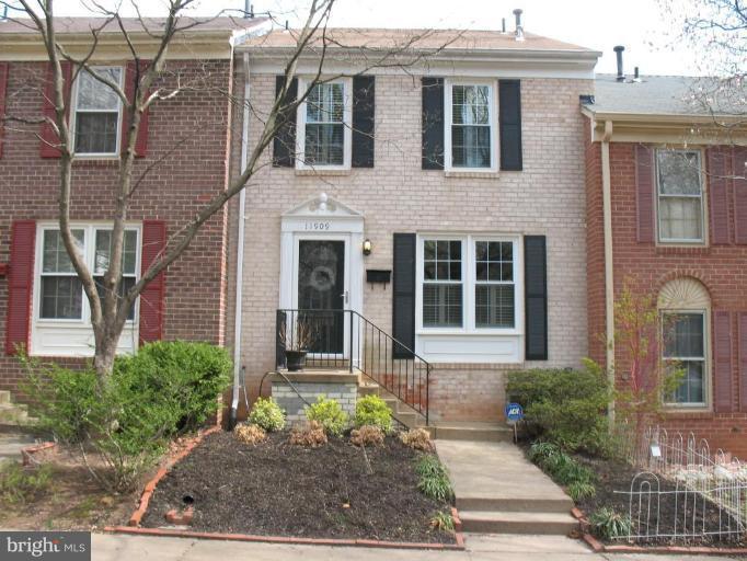 DEEPWOOD - Residential Lease