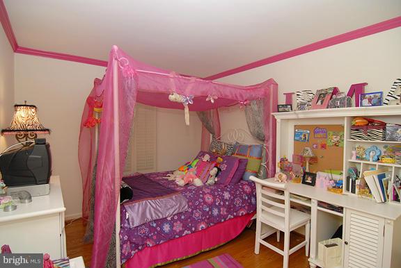 DEEPWOOD - Residential Lease