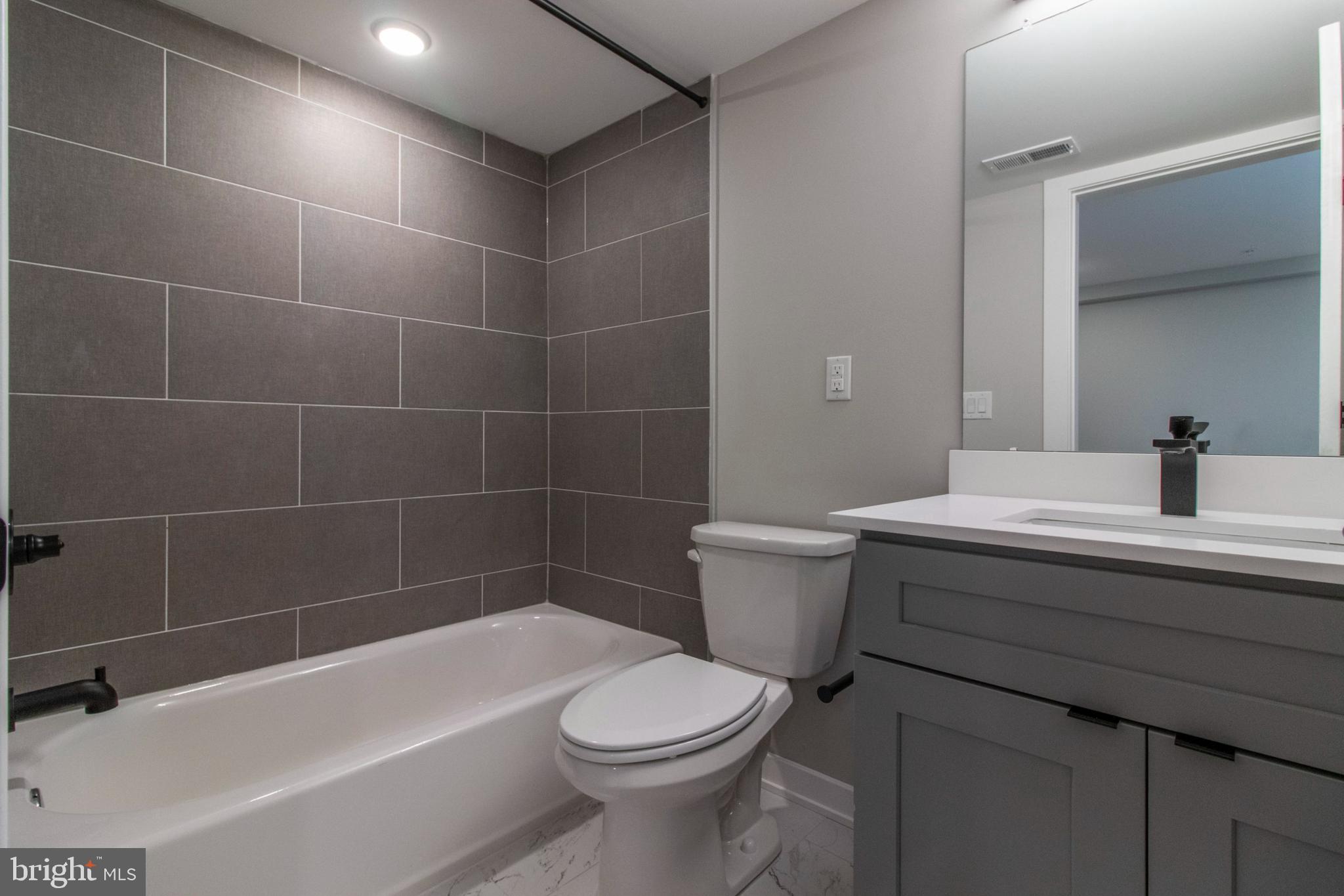 FRANCISVILLE - Commercial Sale