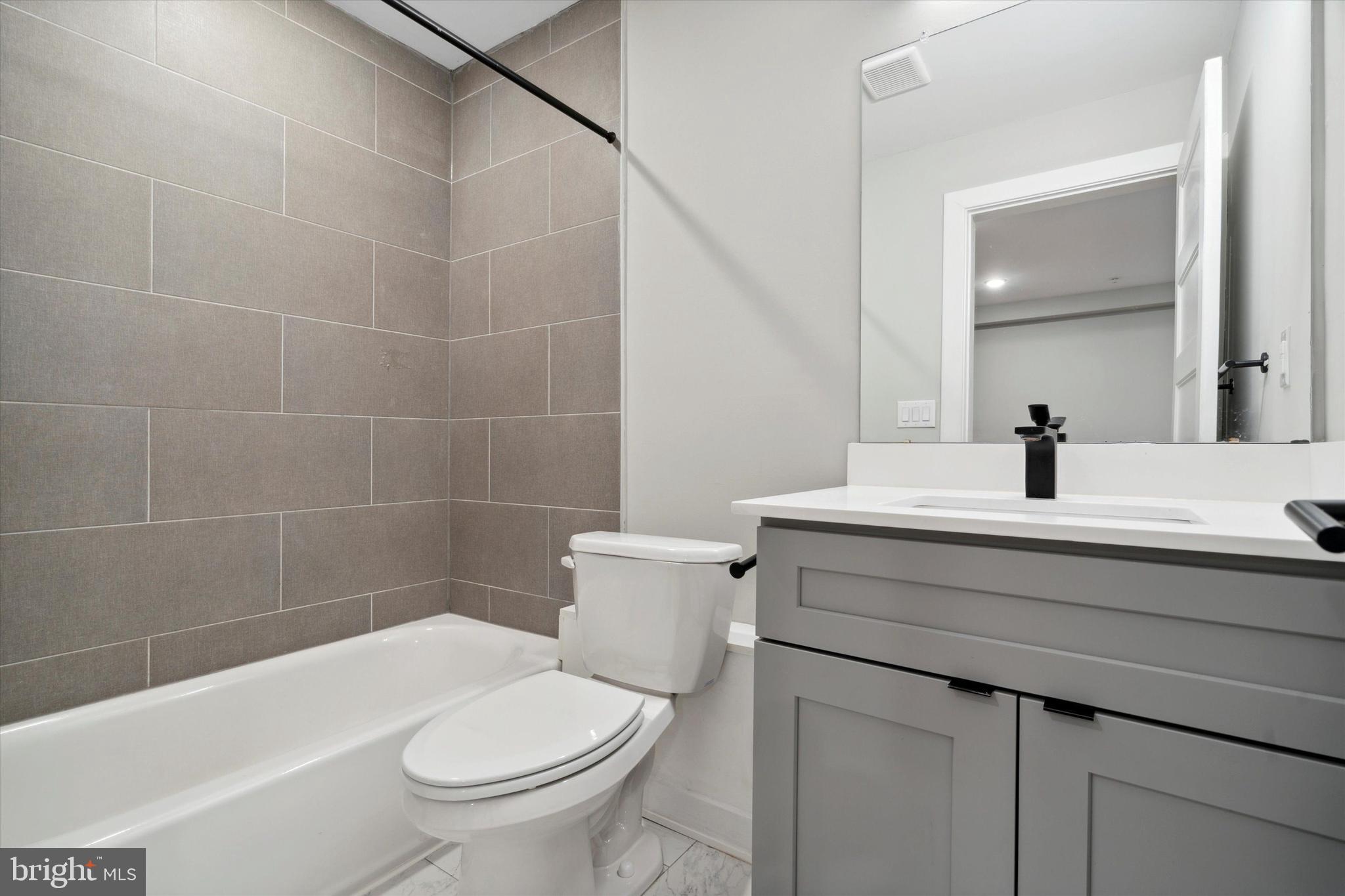 FRANCISVILLE - Commercial Sale