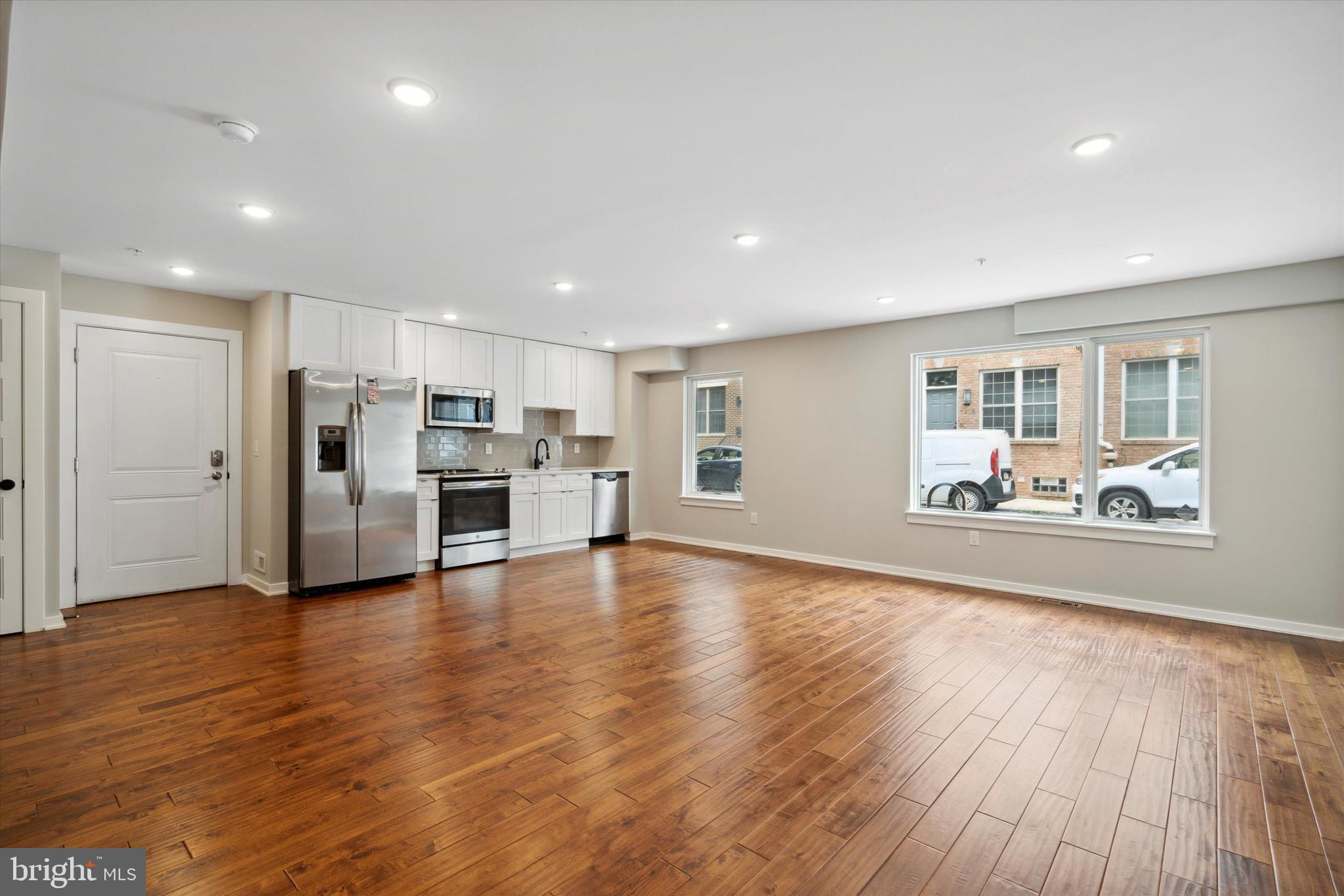 FRANCISVILLE - Commercial Sale