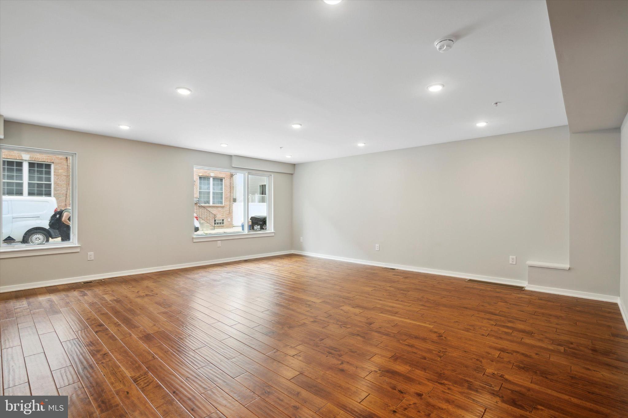 FRANCISVILLE - Commercial Sale