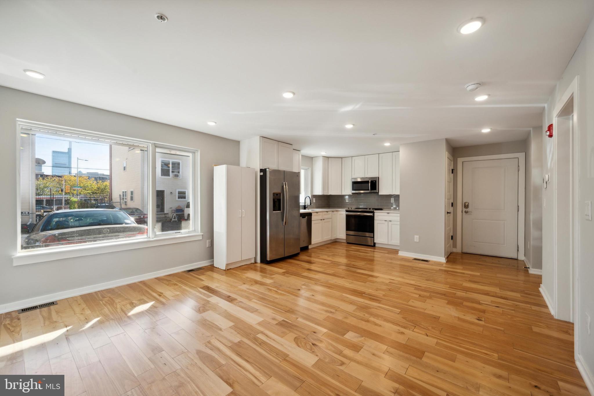 FRANCISVILLE - Commercial Sale