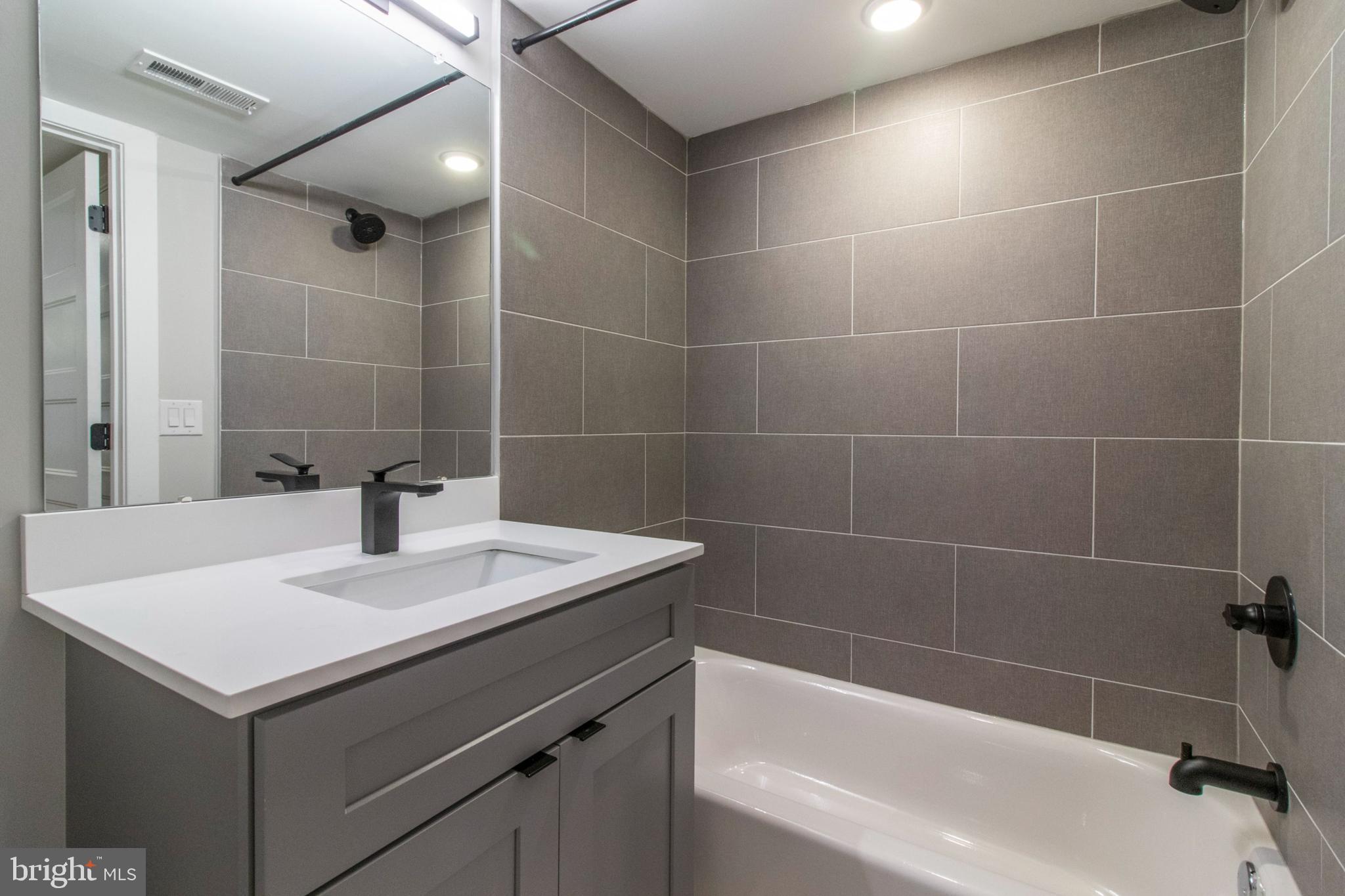 FRANCISVILLE - Commercial Sale