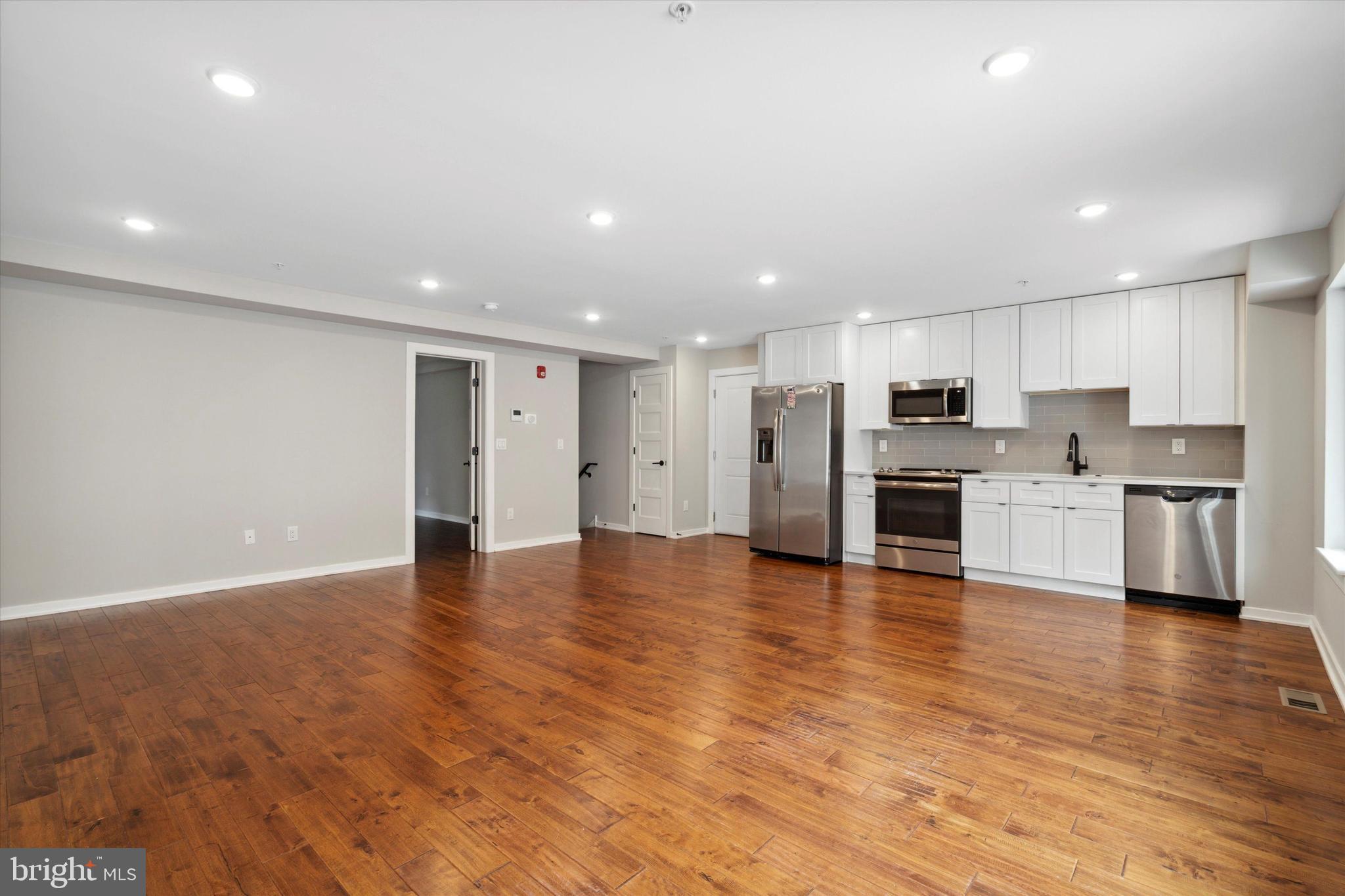 FRANCISVILLE - Commercial Sale