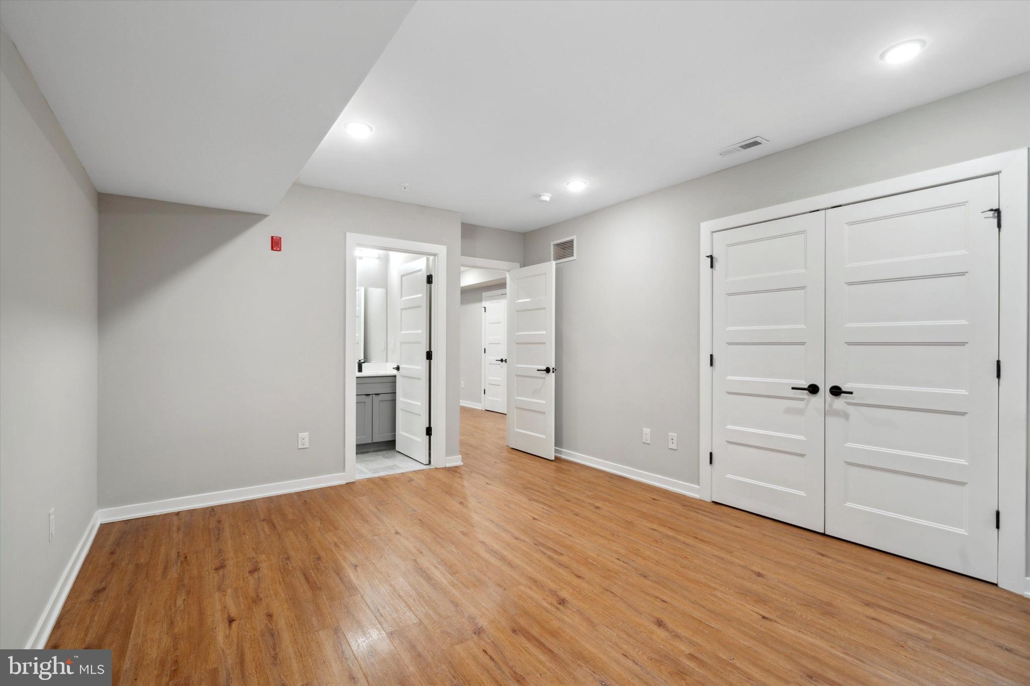 FRANCISVILLE - Commercial Sale