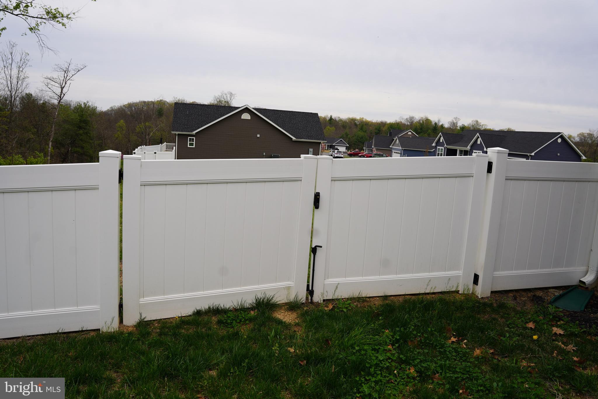 BRIDLE CREEK - Residential