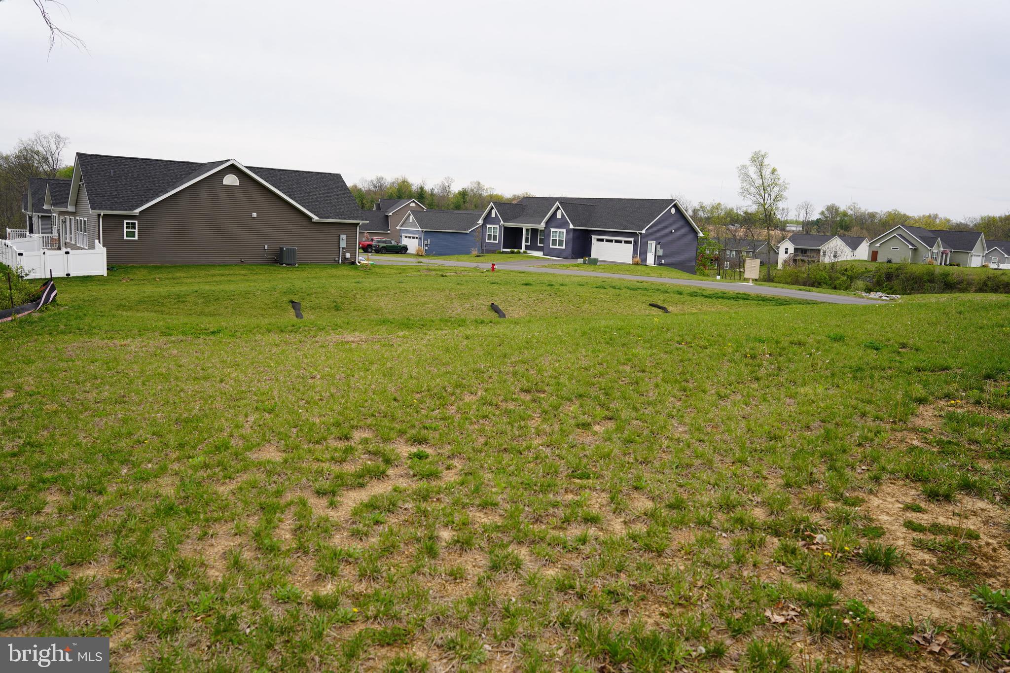 BRIDLE CREEK - Residential