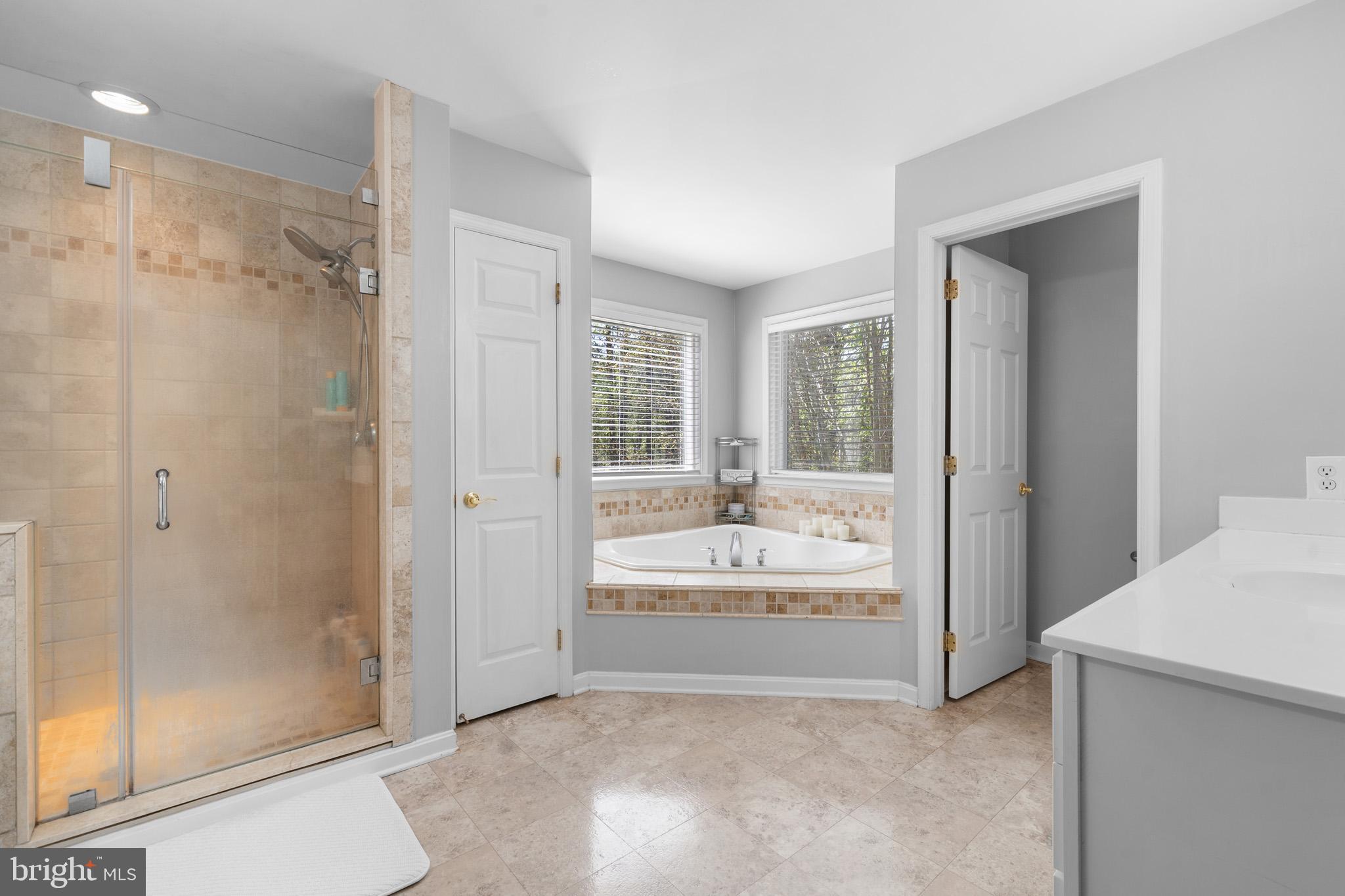 CASTLETON - Residential