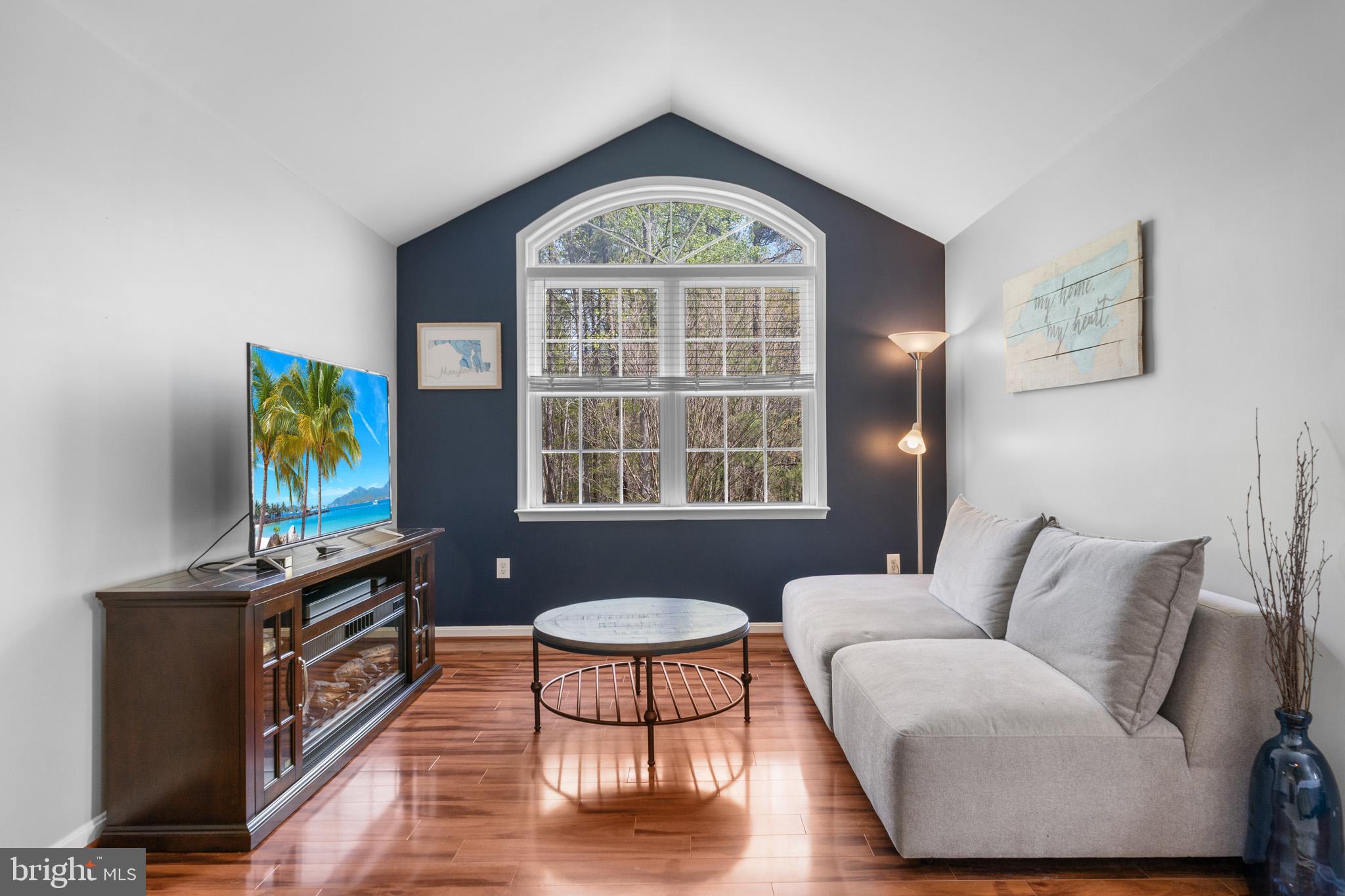 CASTLETON - Residential