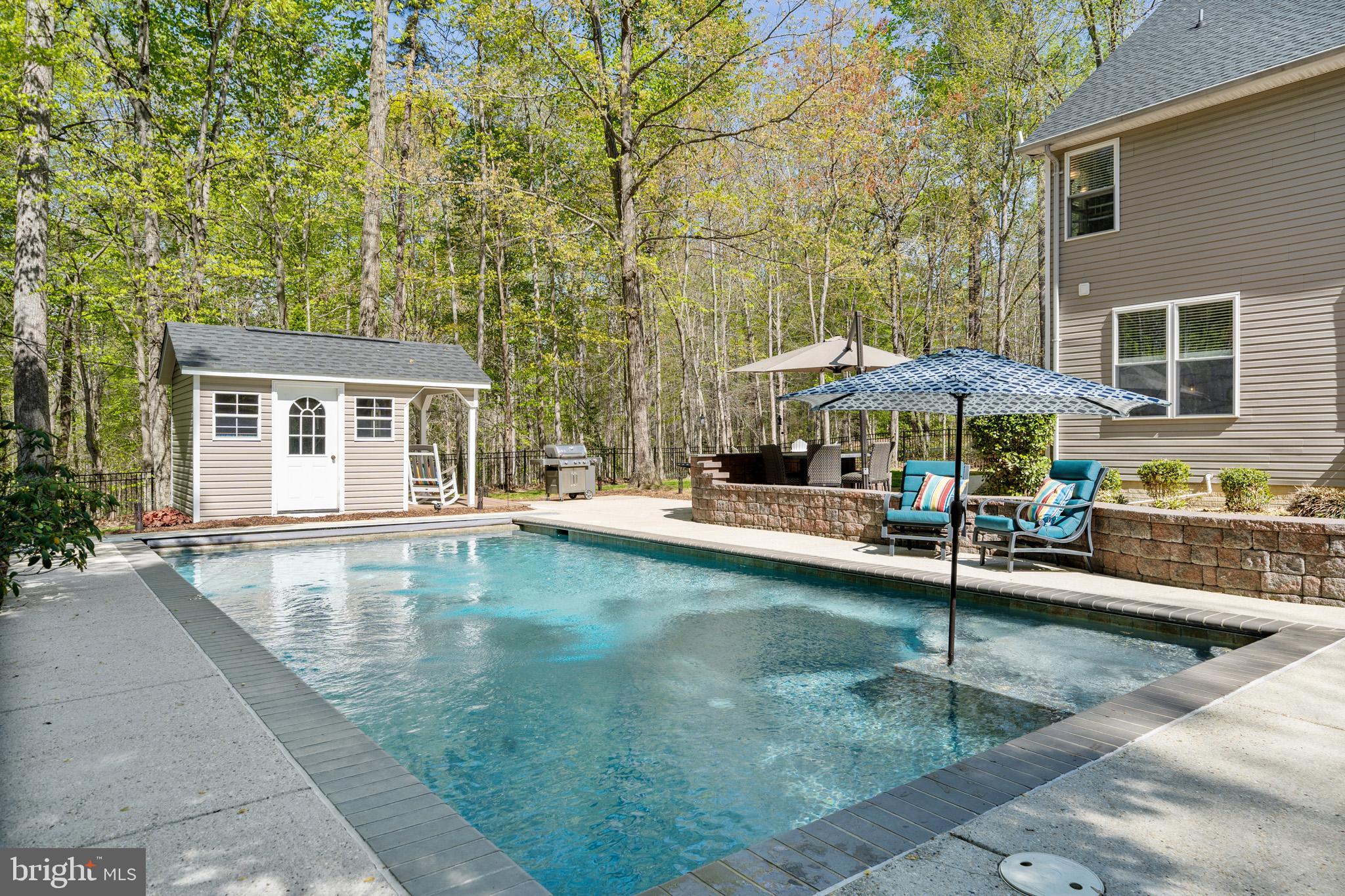 CASTLETON - Residential