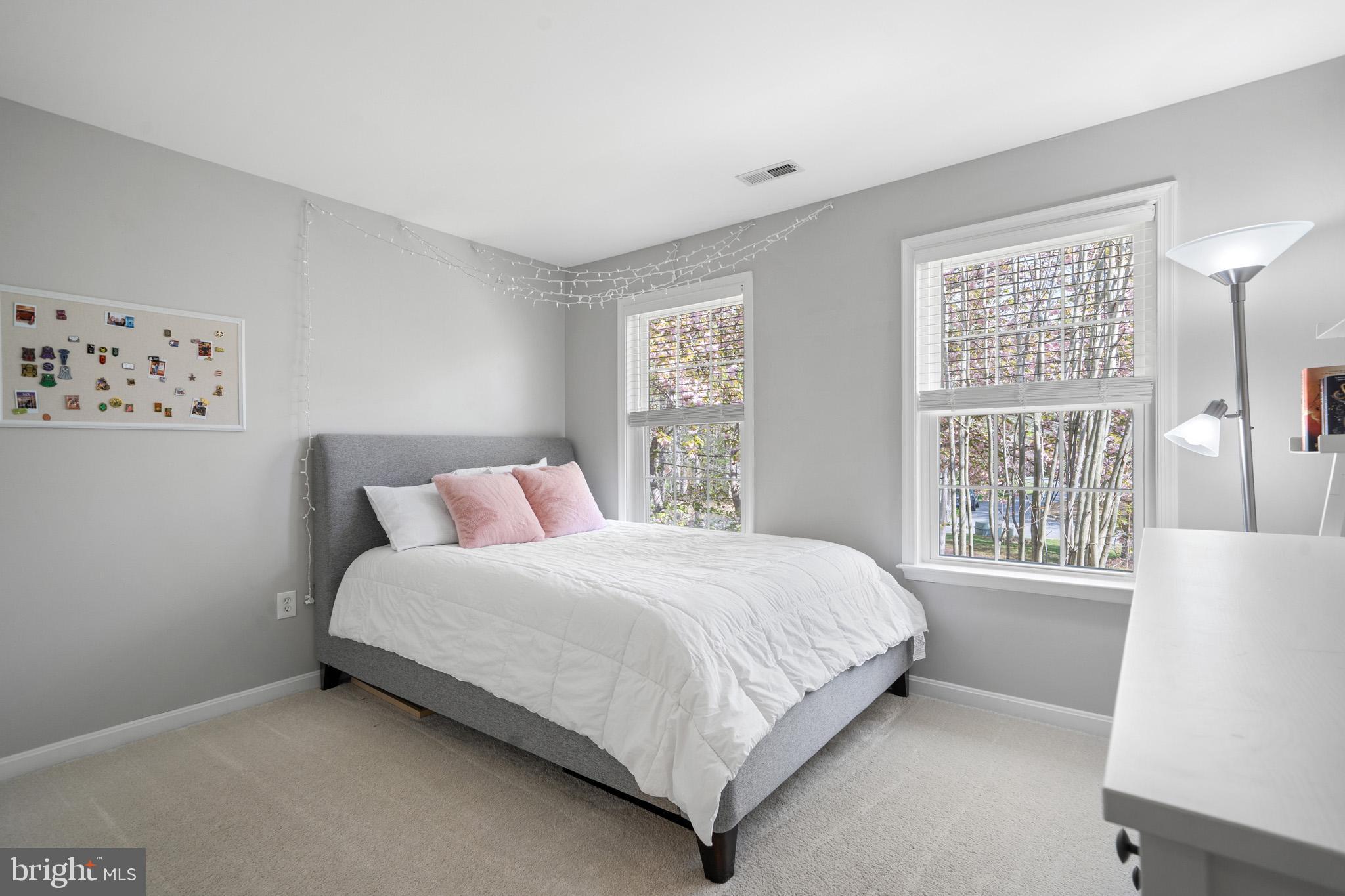 CASTLETON - Residential