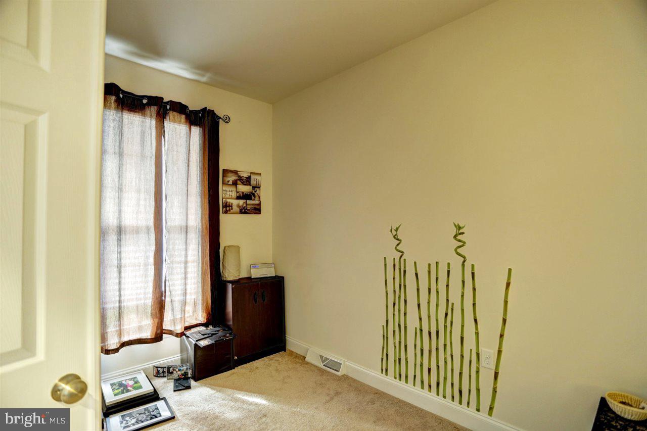 FLORIN HILL - Residential