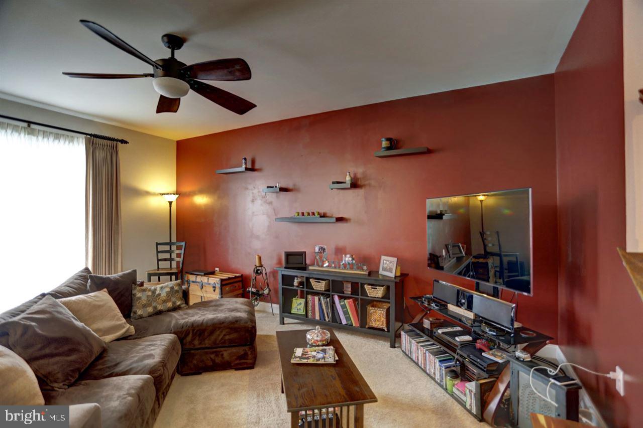 FLORIN HILL - Residential