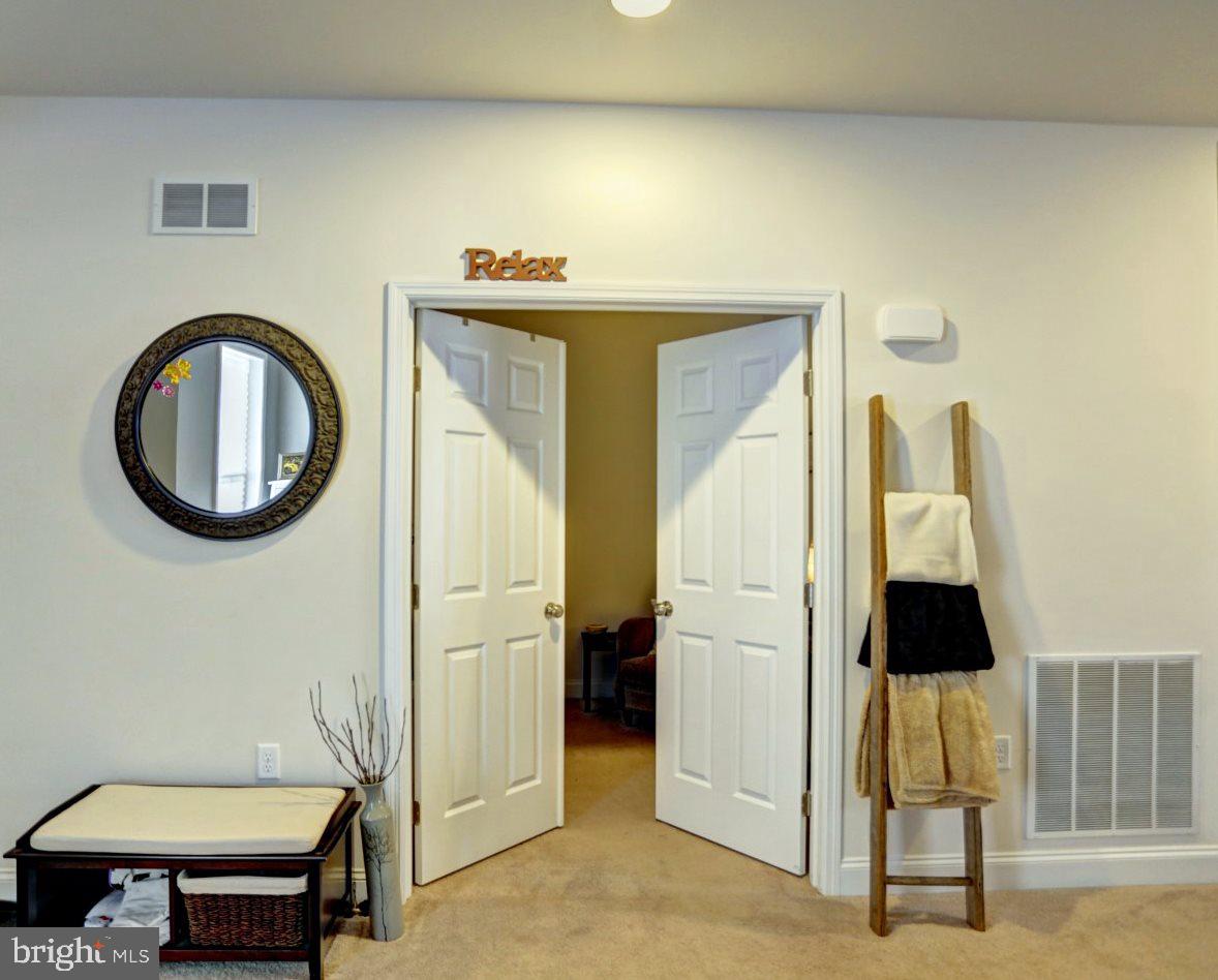 FLORIN HILL - Residential