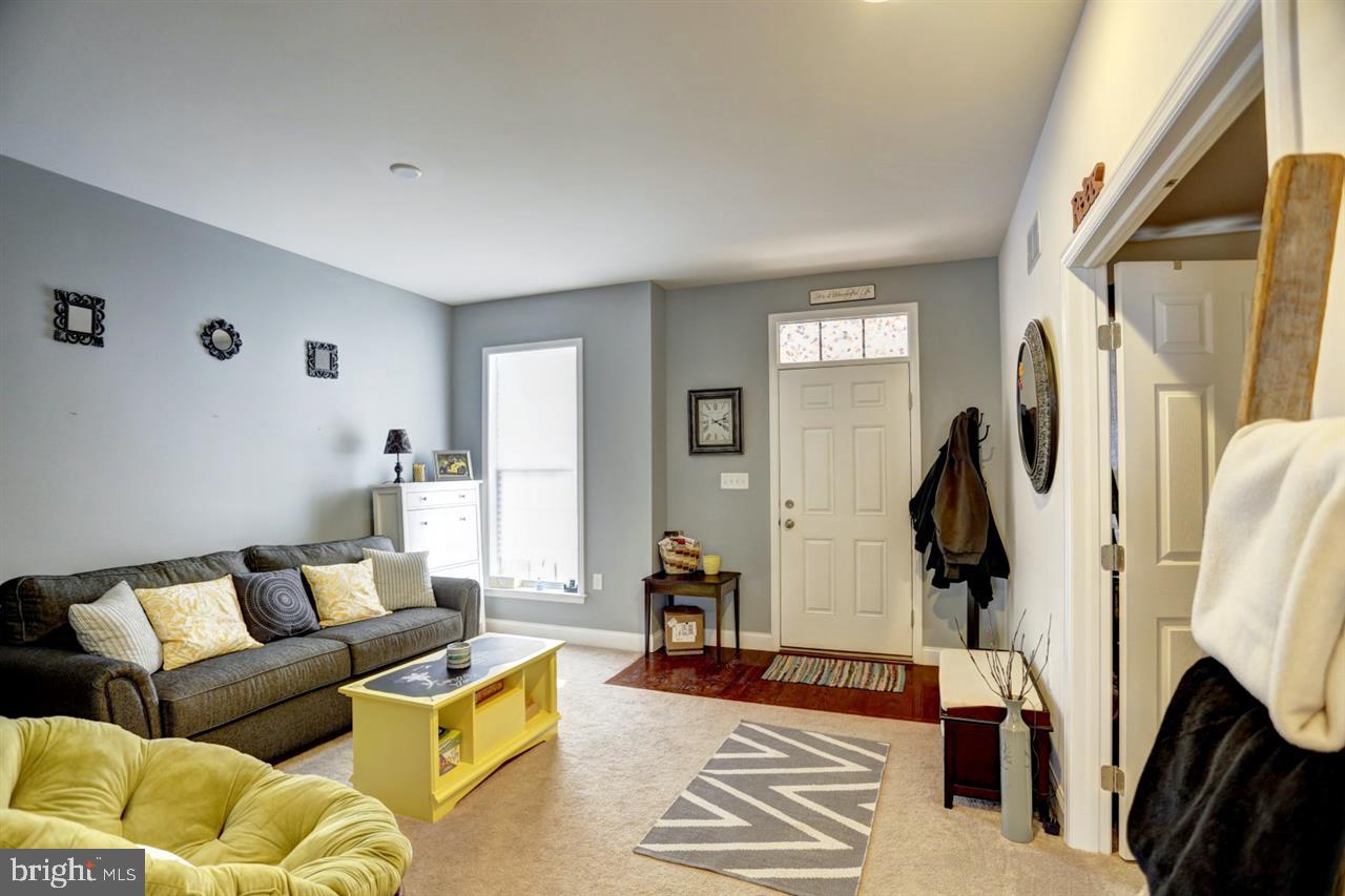 FLORIN HILL - Residential