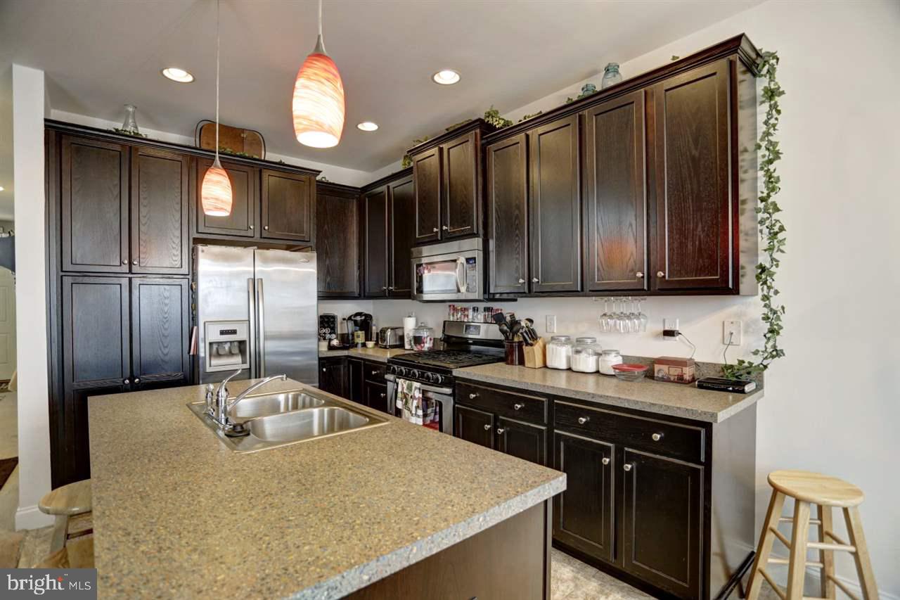 FLORIN HILL - Residential