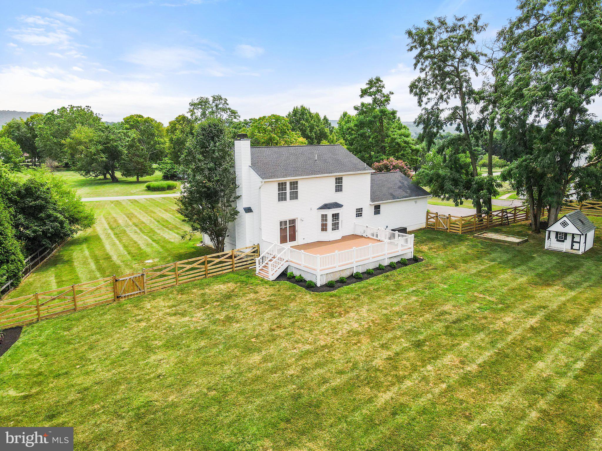 DEER MOUNTAIN ESTATES - Residential