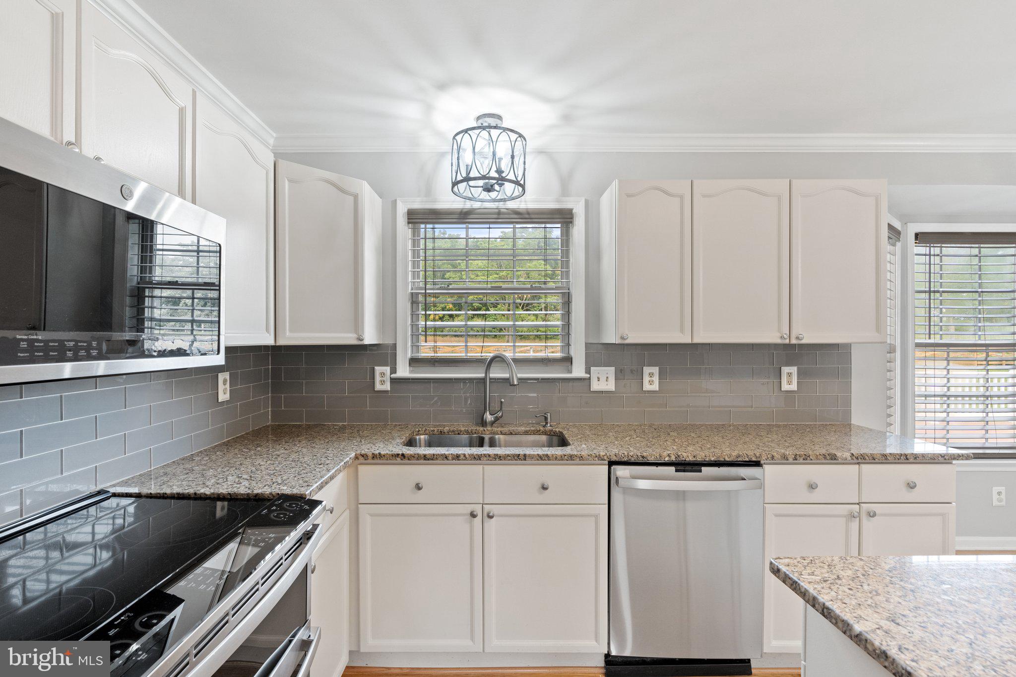 DEER MOUNTAIN ESTATES - Residential