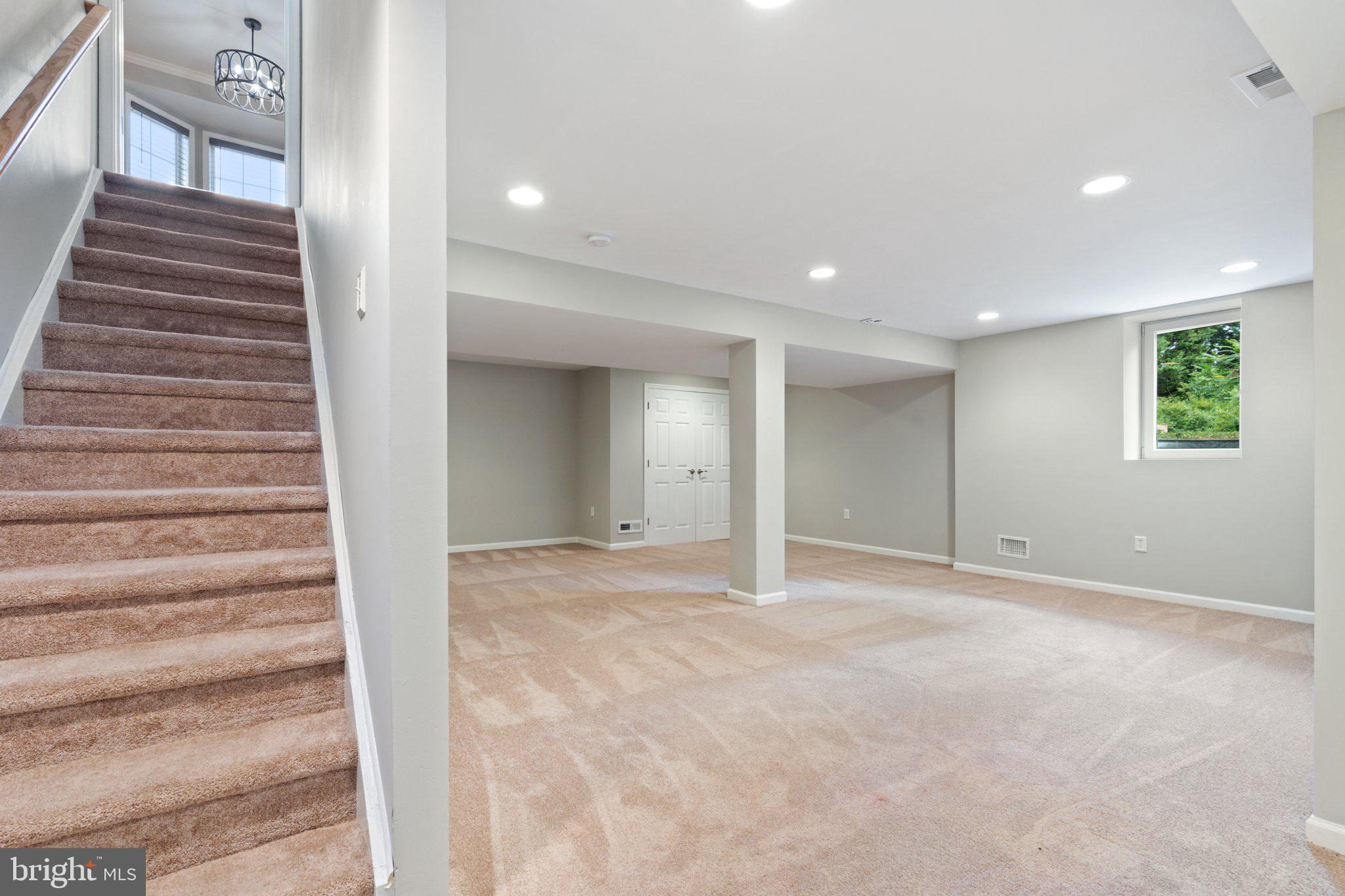 DEER MOUNTAIN ESTATES - Residential