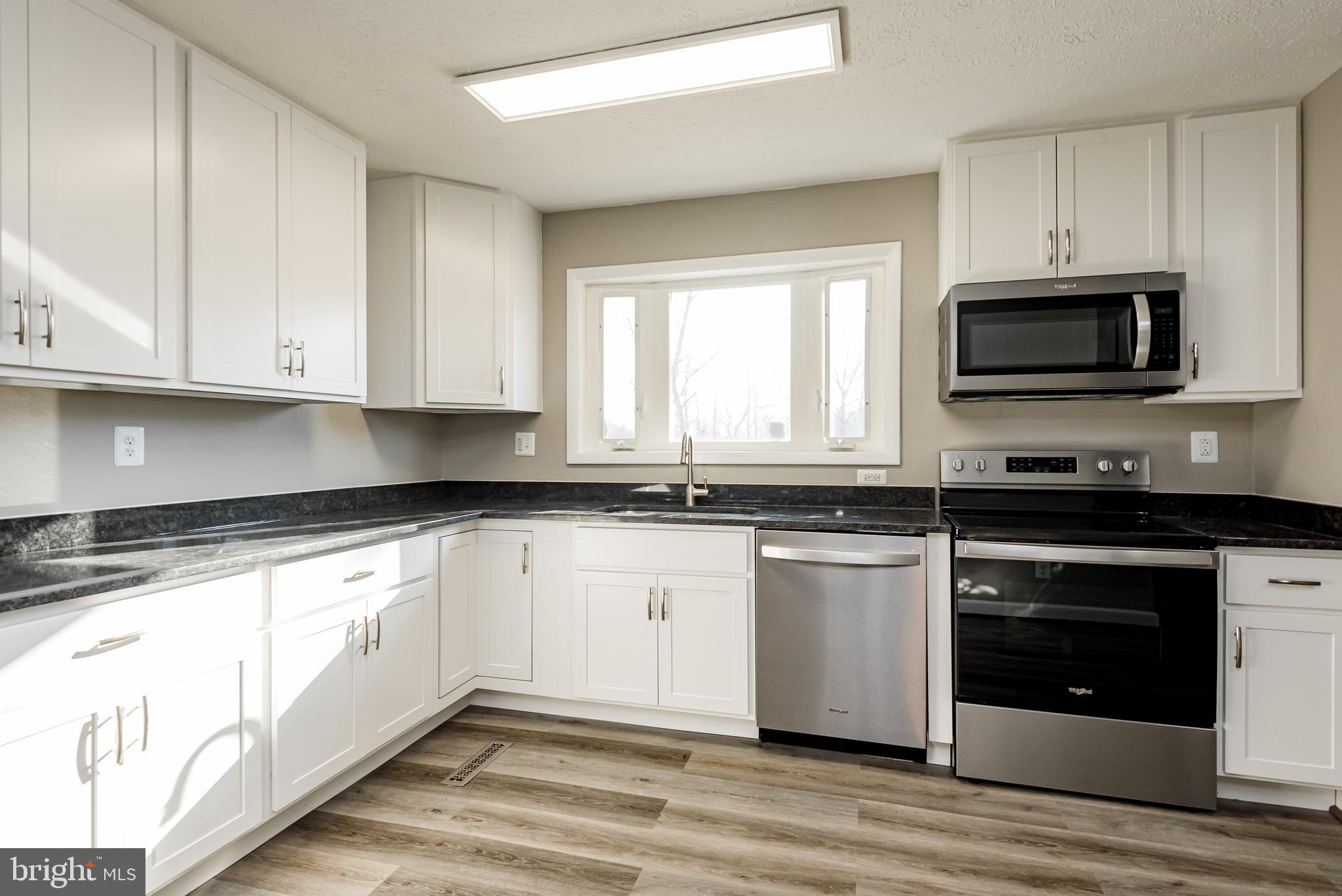 SCHOOL GARDENS - Residential