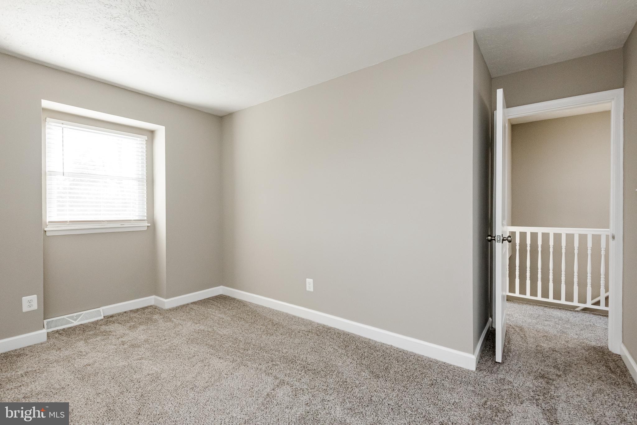 SCHOOL GARDENS - Residential