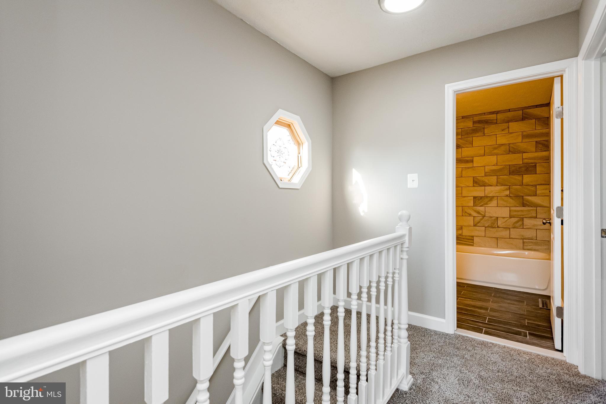 SCHOOL GARDENS - Residential