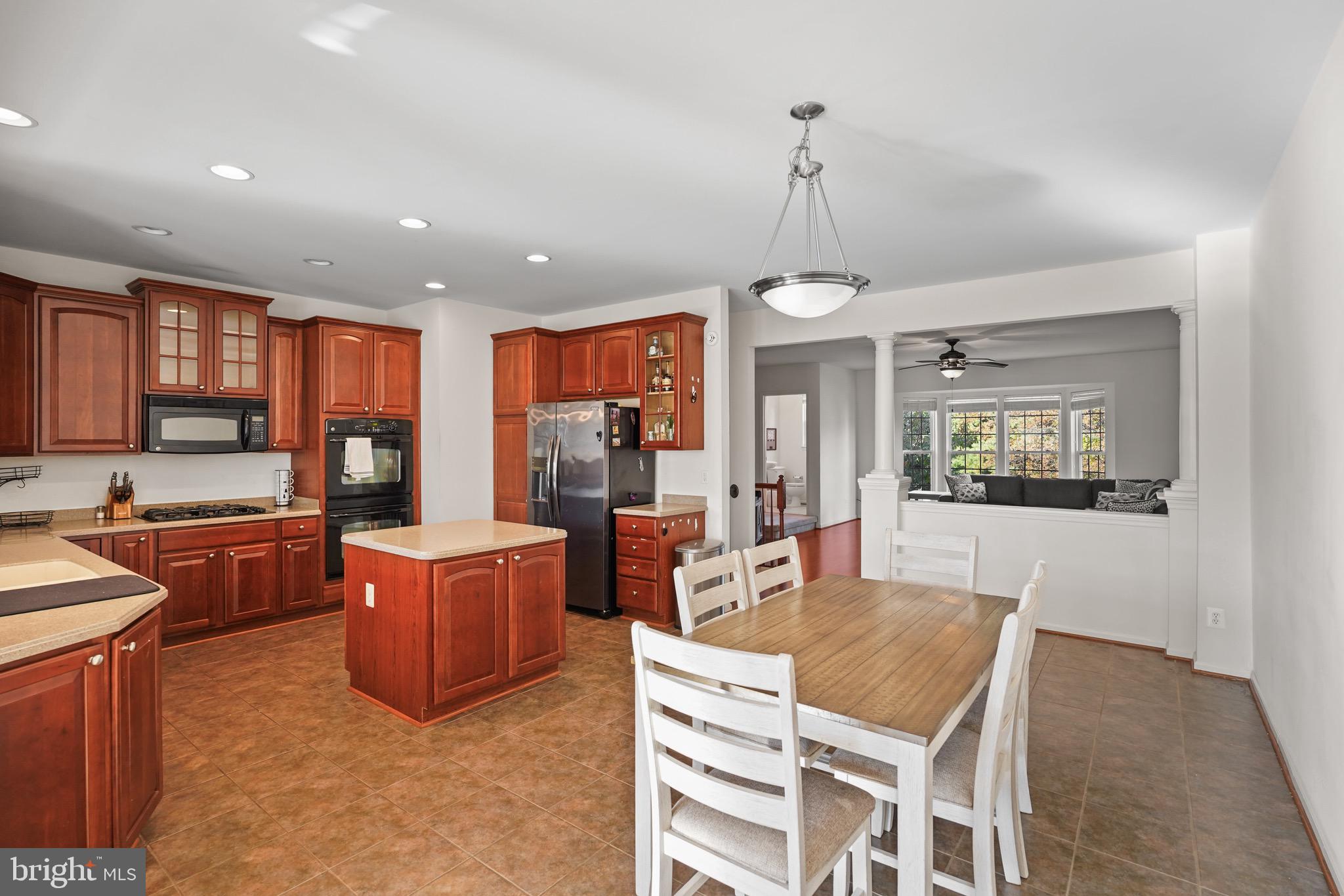 WOODSTREAM - Residential Lease