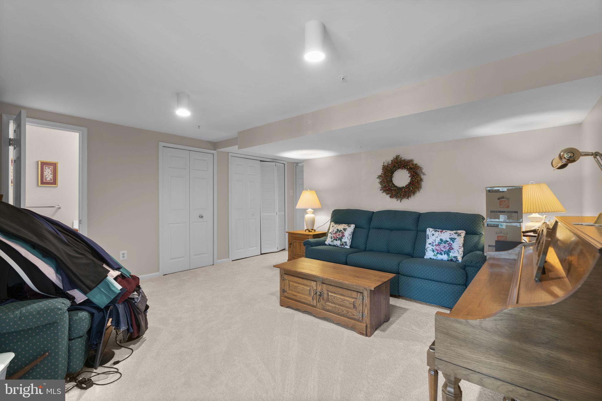 WOODLAND VILLAGE - Residential