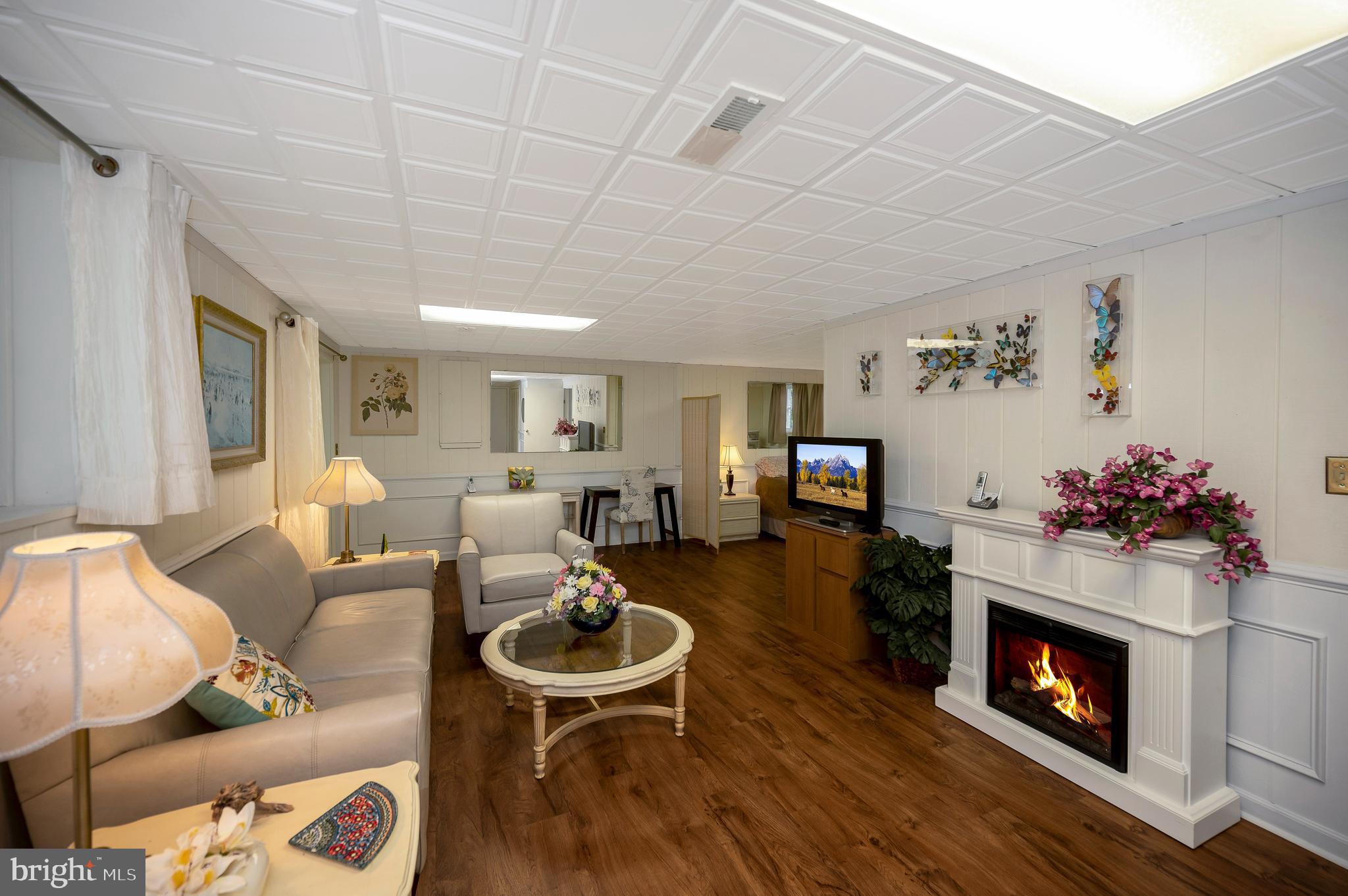 LAKE OF THE WOODS - Residential