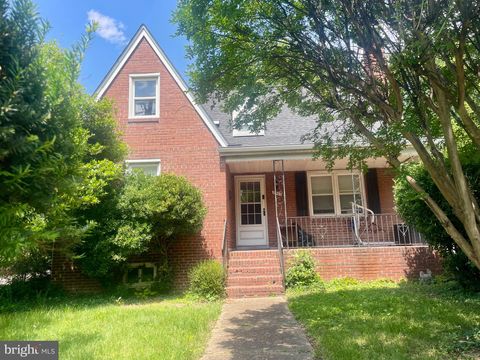 2401 RIDGE ROAD DRIVE ALEXANDRIA VA 22302